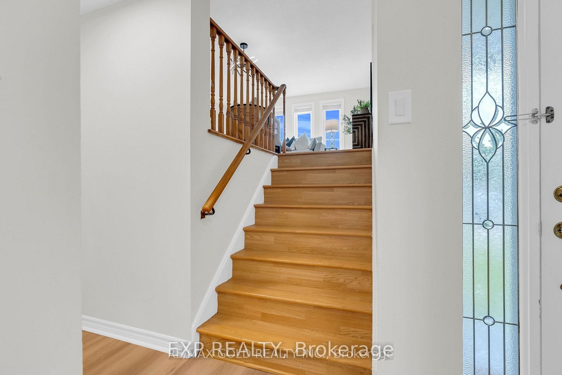 6677 Ganymede Road Upper Level, Mississauga, ON L5N 4V3 photo 3