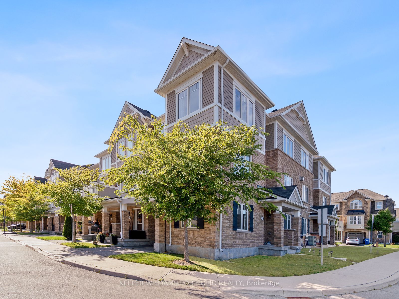 1025 Nadalin Heights 1, Milton, ON L9T 8R3 photo 2