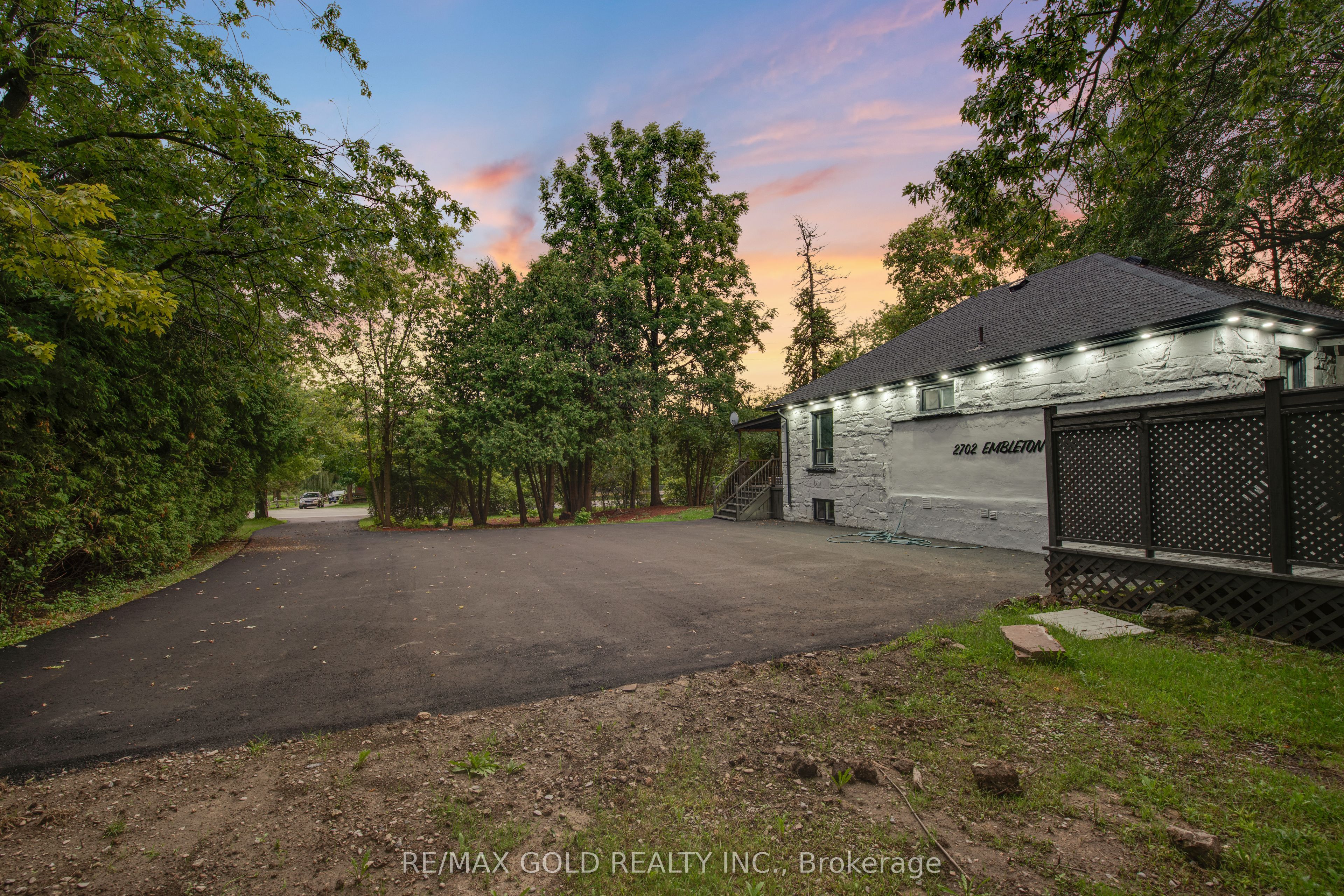 2702 Embleton Road, Brampton, ON L6X 0E2 photo 4