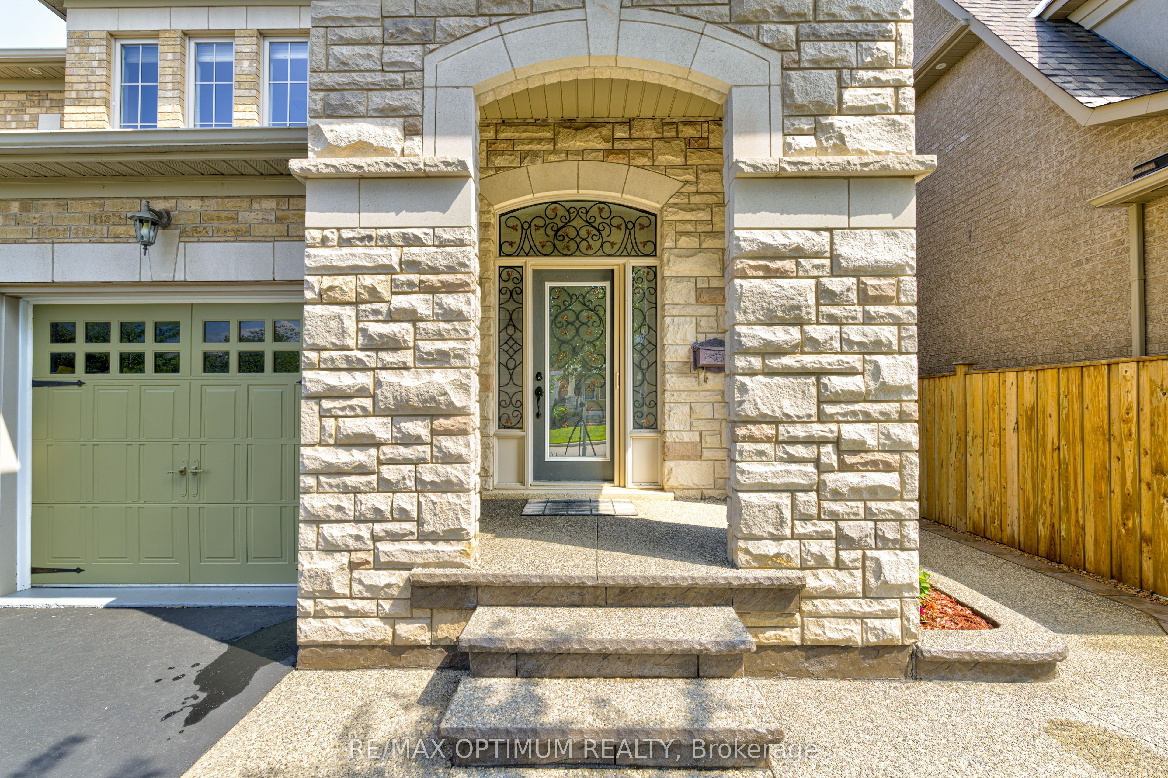 60 Impulse Circle, Brampton, ON L6X 0X9 photo 4