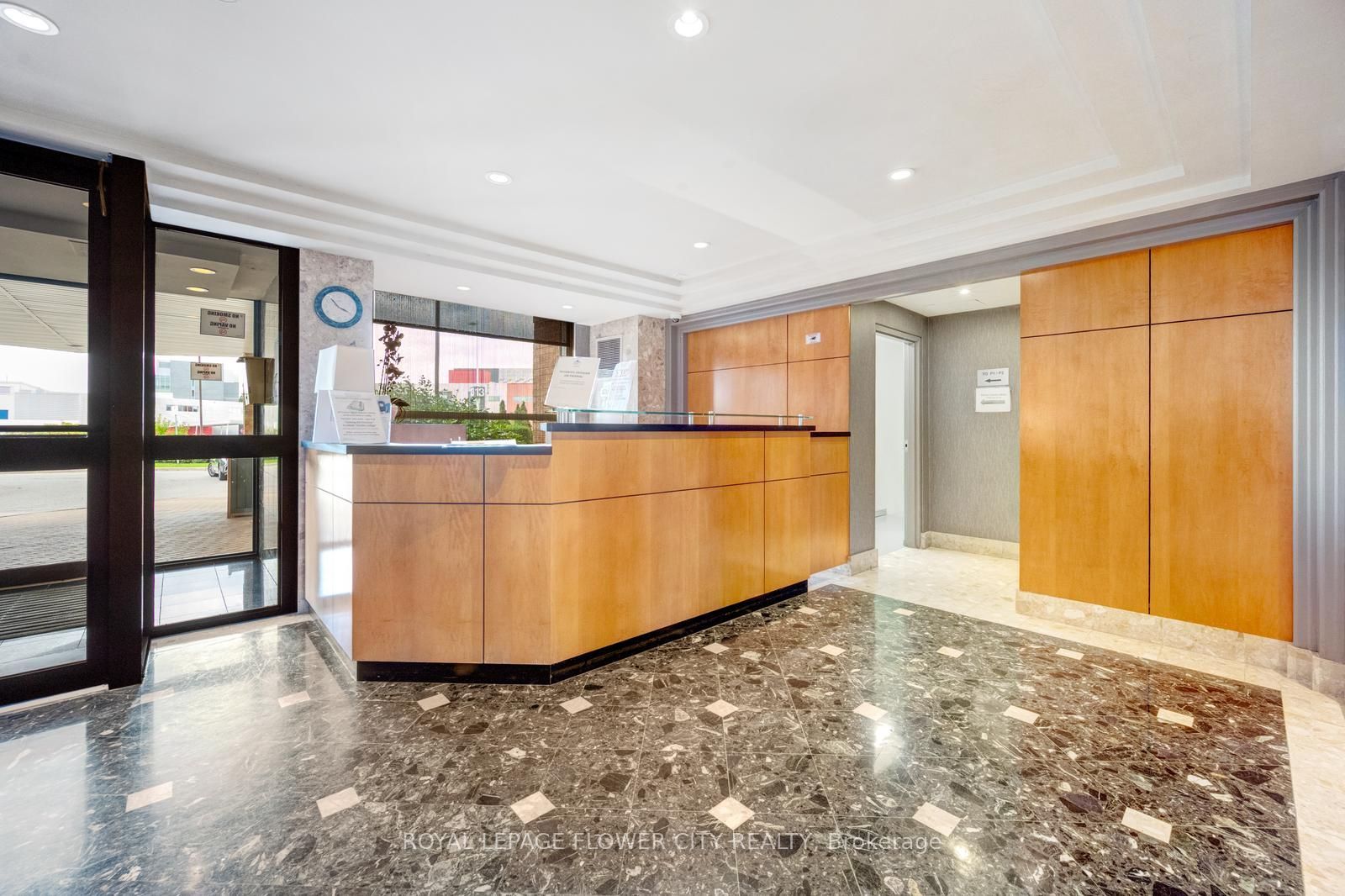 6 Humberline Drive 417, Toronto, ON M9W 6X8 photo 3