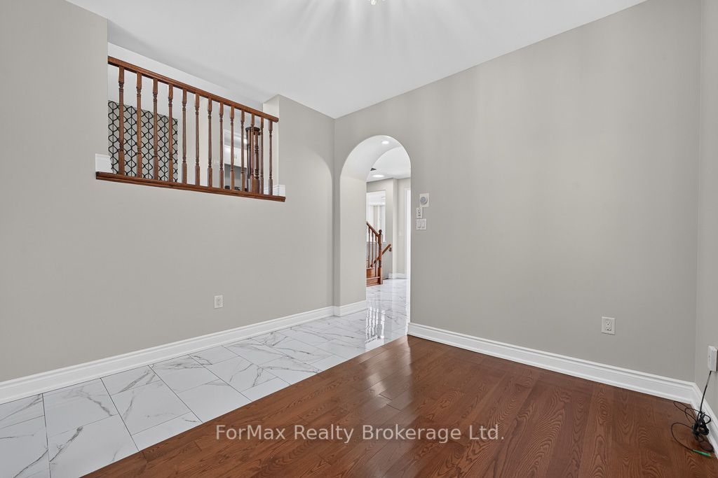 35 Seascape Crescent, Brampton, ON L6P 3C5 photo 5
