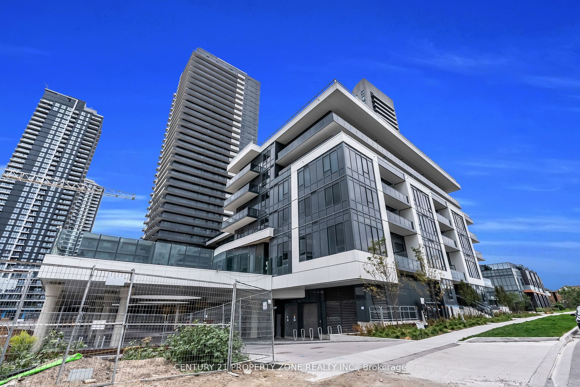 5105 HURONTARIO ST Street 2709, Mississauga, ON L4Z 0C9