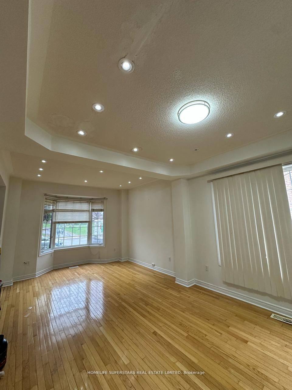 41 Thorndale Road, Brampton, ON L6P 1G9 photo 2