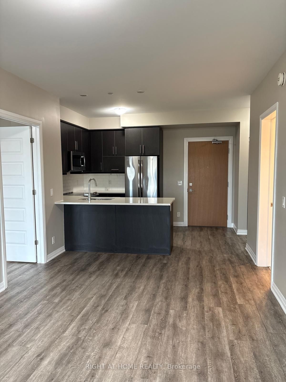 128 Grovewood Common 405, Oakville, ON L6H 0X3 photo 5