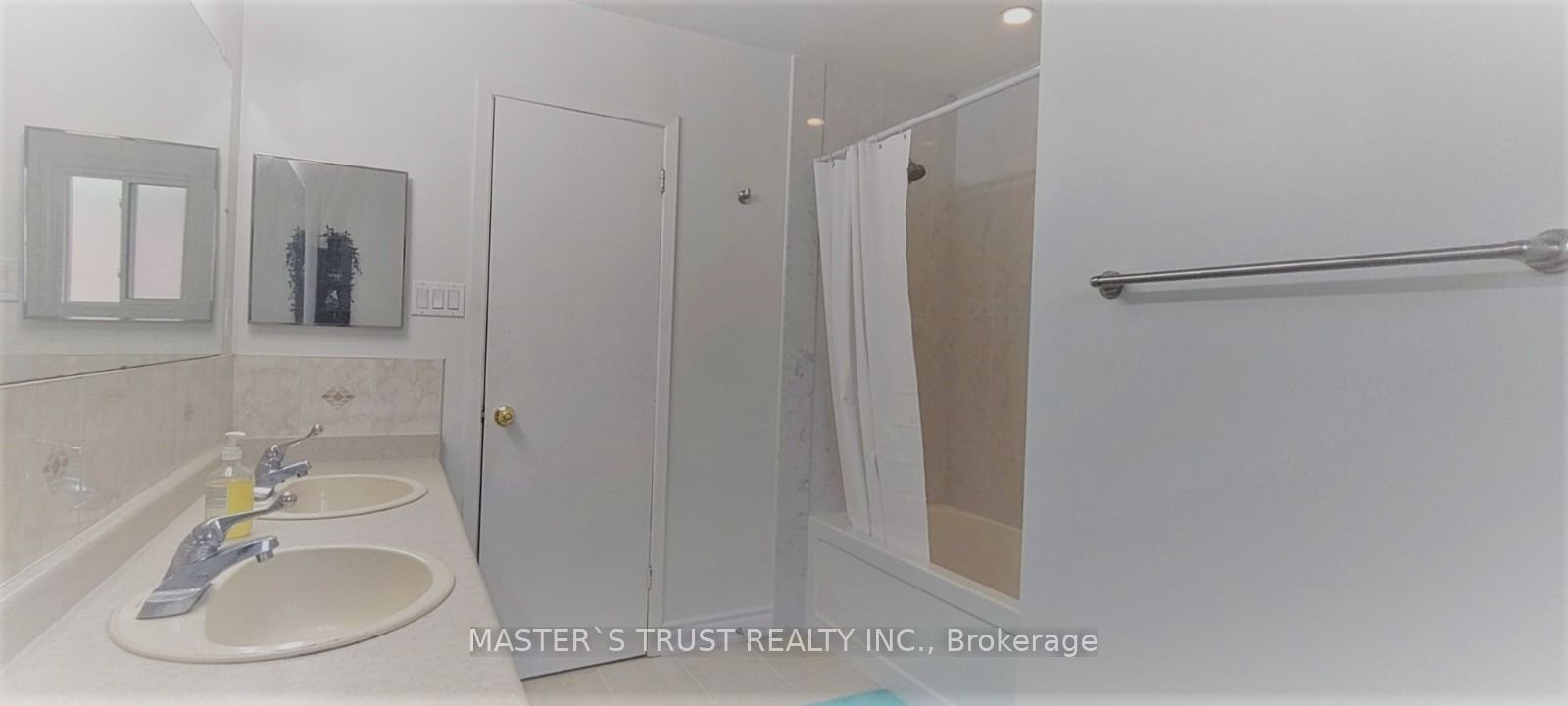 95 Orsett Street RM 2, Oakville, ON L6H 2P1 photo 4