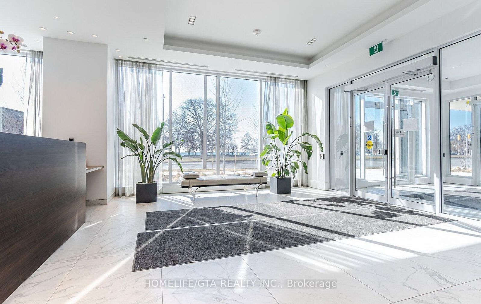 1926 Lake Shore Boulevard W 4215, Toronto, ON M6S 1A1 photo 3