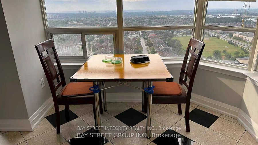 550 Webb Drive 2407, Mississauga, ON L5B 3Y4 photo 2