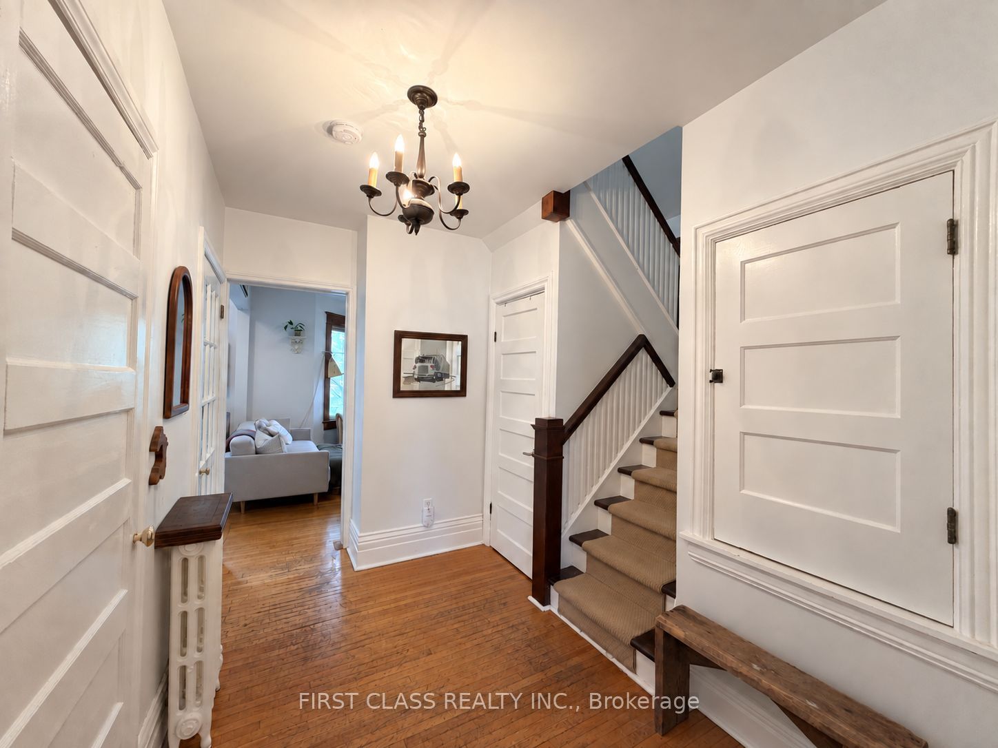 605 Indian Road A, Toronto, ON M6P 2C4 photo 4