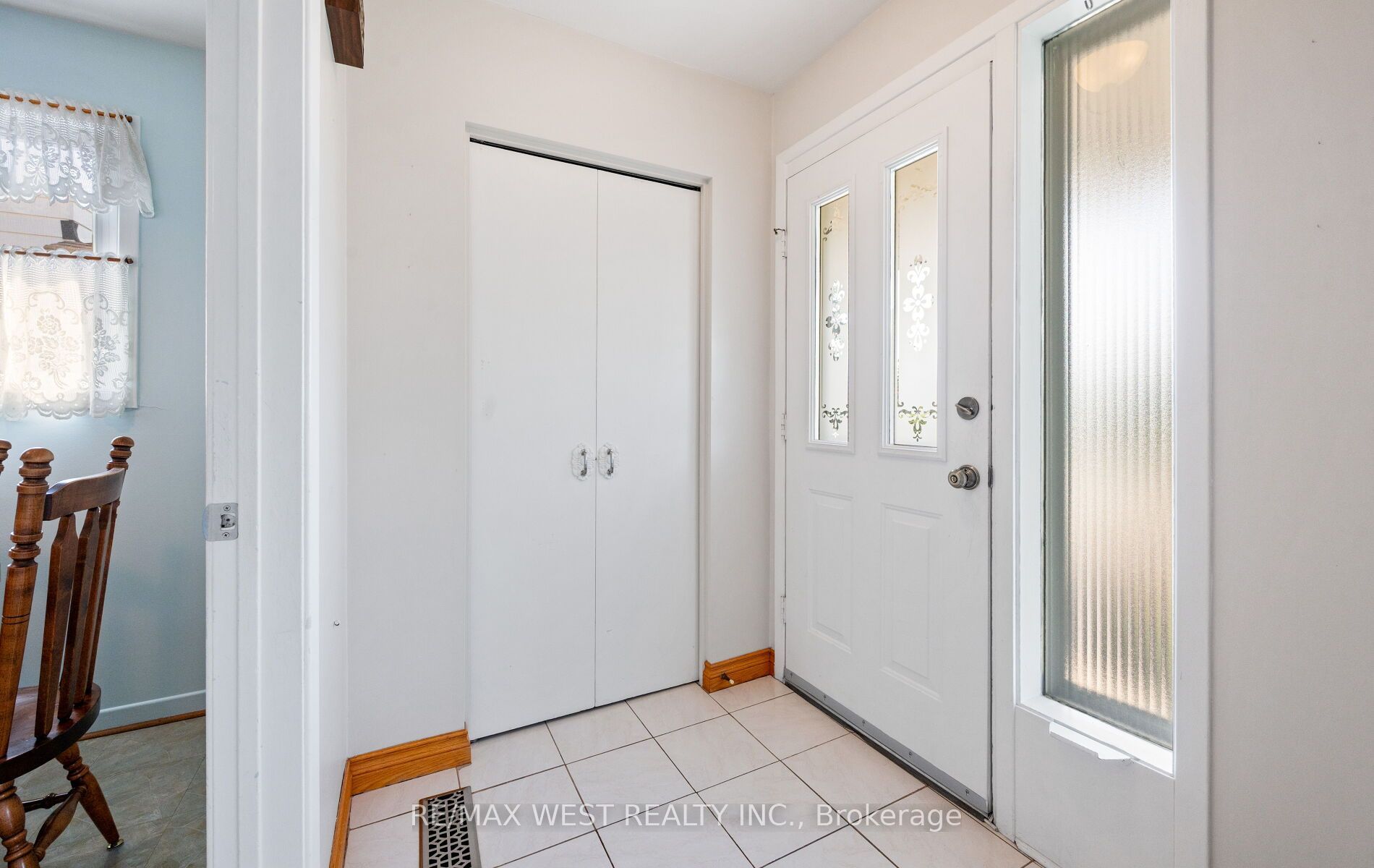7397 Catalpa Road, Mississauga, ON L4T 2T2 photo 5