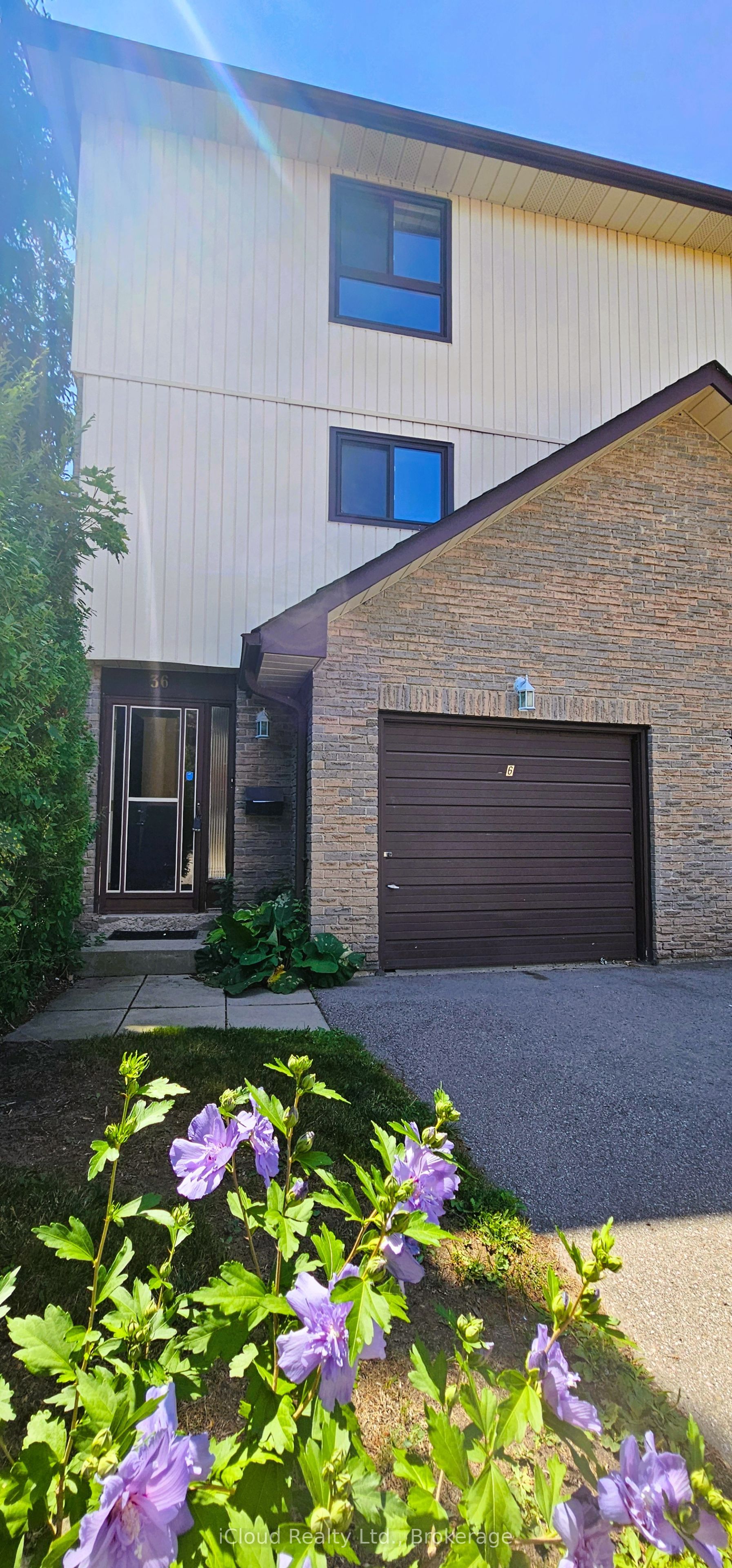 36 Dawson Crescent 36, Brampton, ON L6V 3M5
