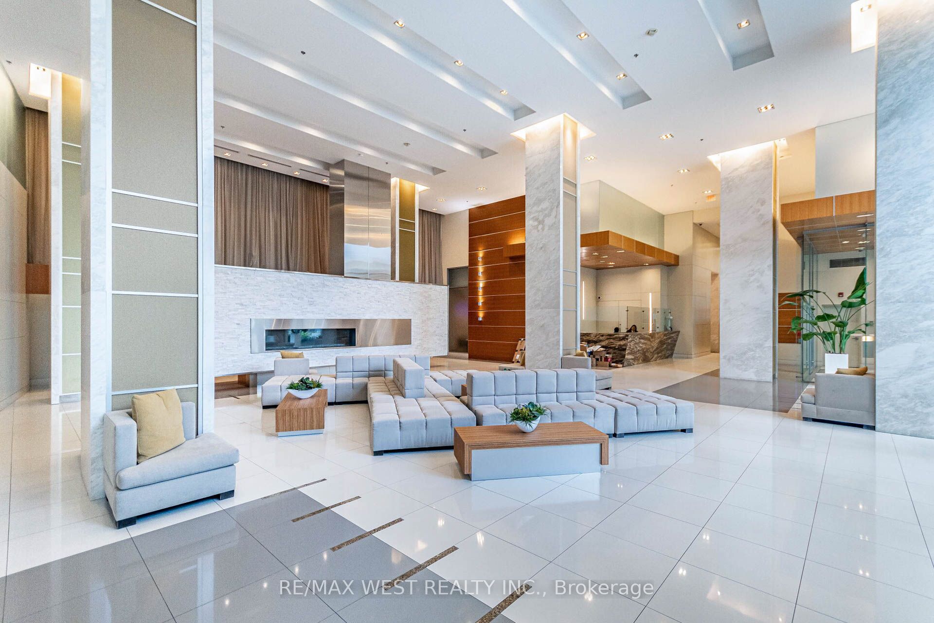 16 Brookers Lane 2308, Toronto, ON M8V 0A5 photo 3