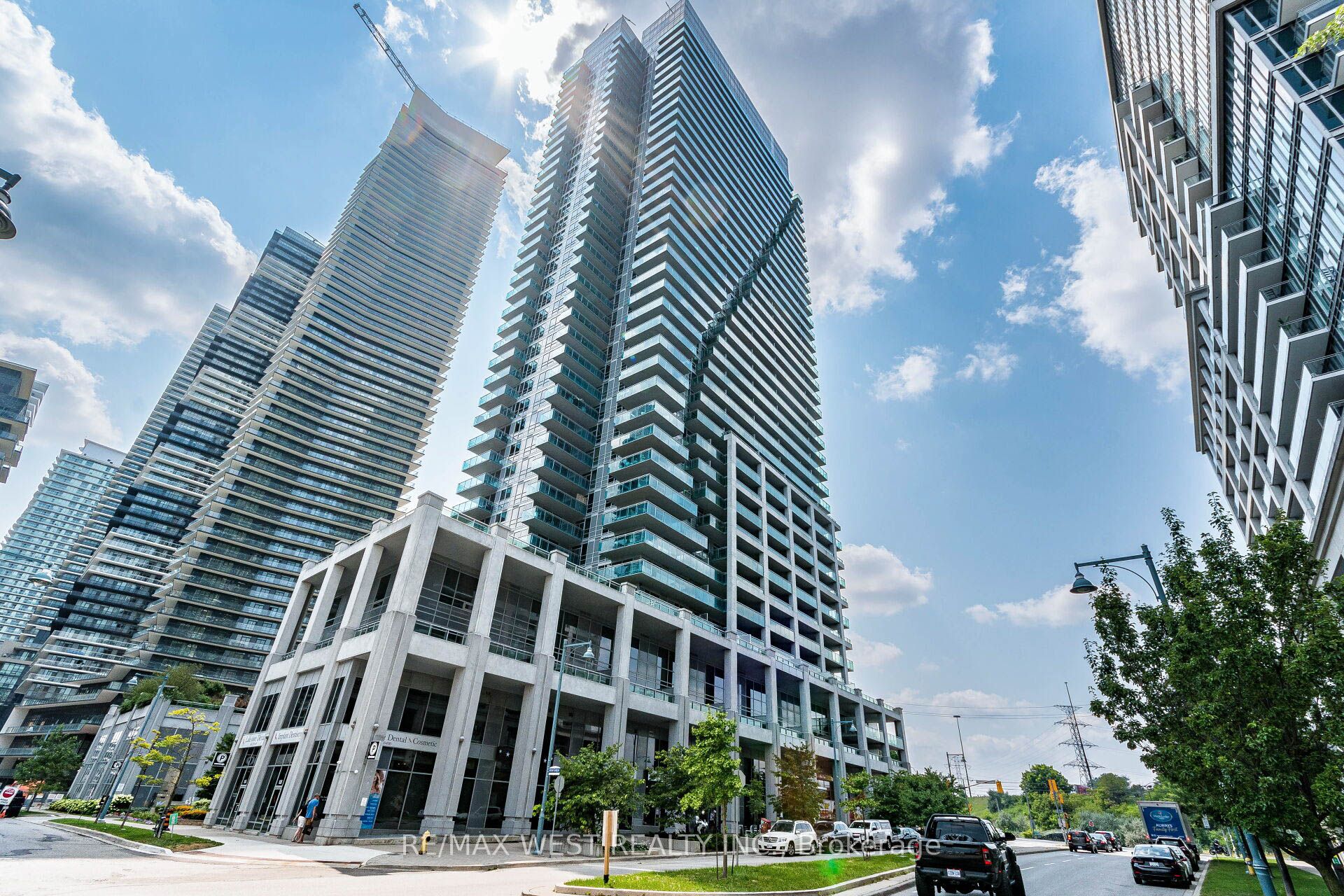 16 Brookers Lane 2308, Toronto, ON M8V 0A5 photo 4