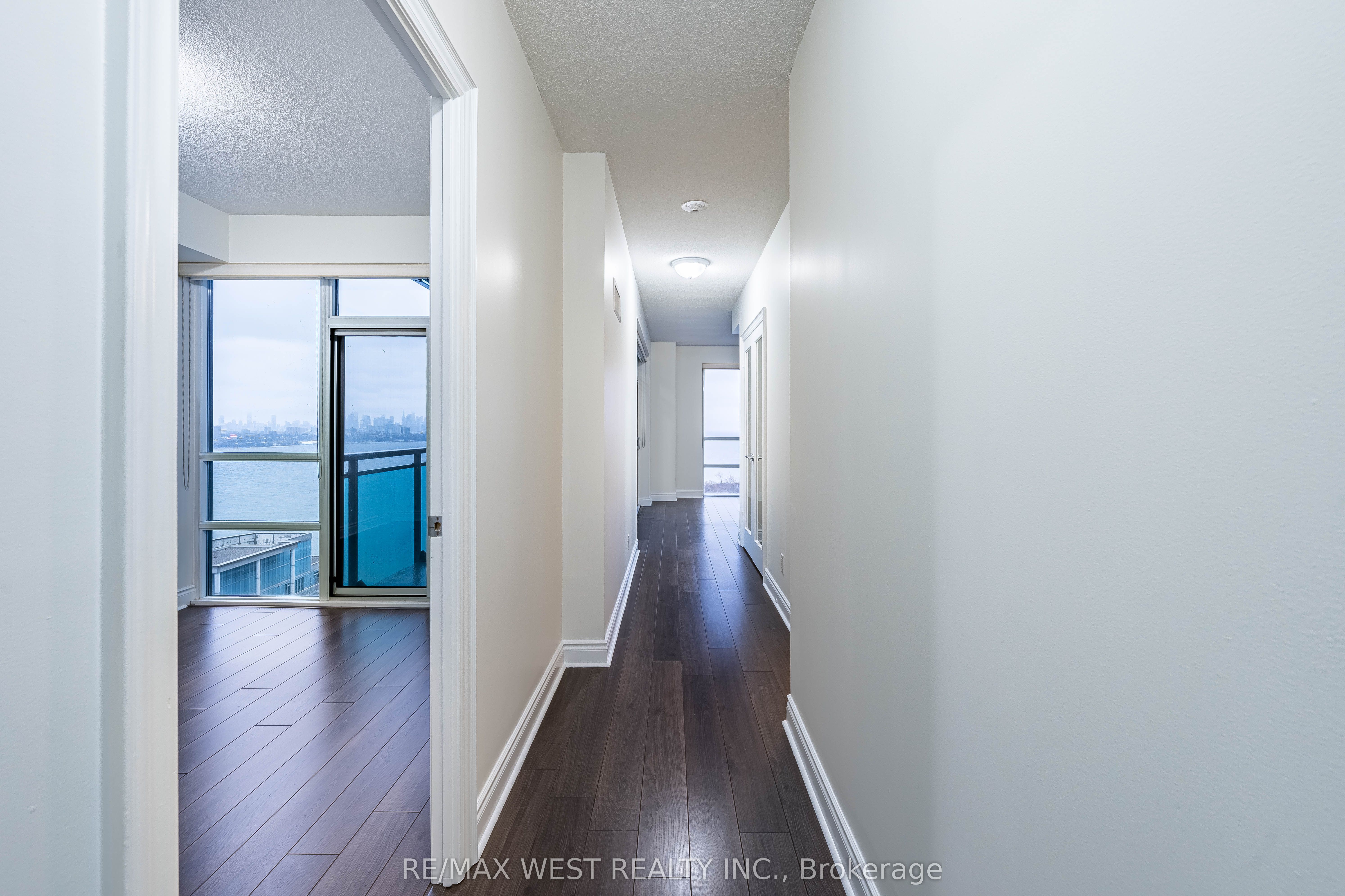 16 Brookers Lane 2308, Toronto, ON M8V 0A5 photo 5