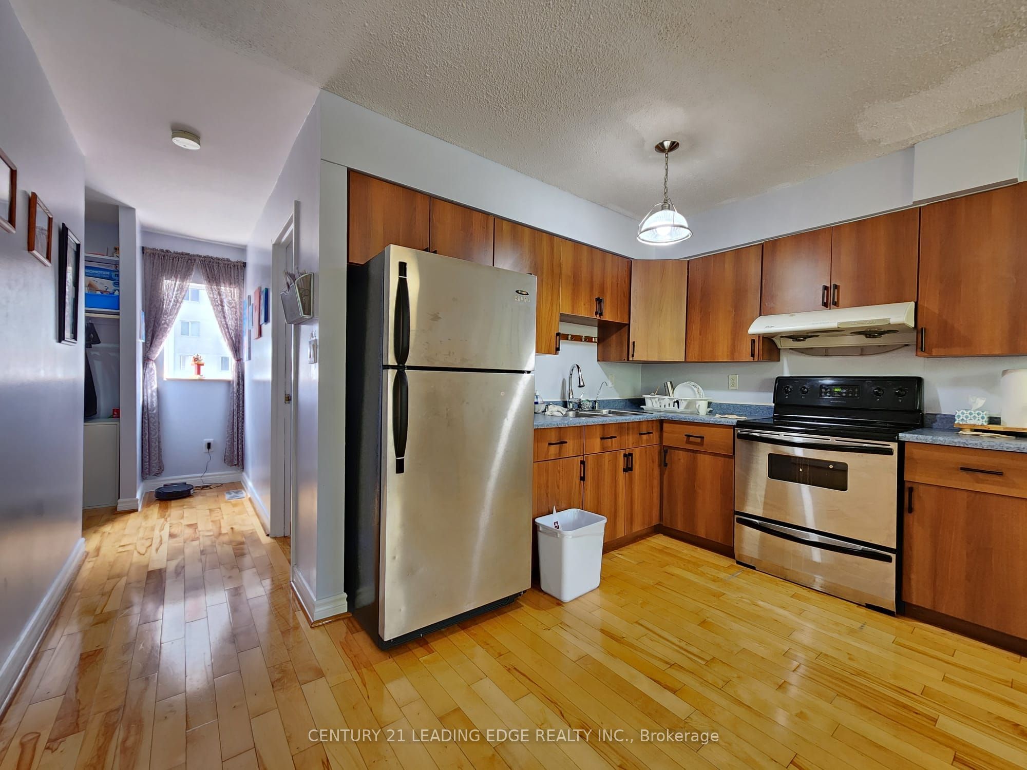 203 Lotherton Pathway 82, Toronto, ON M6B 2G6 photo 5