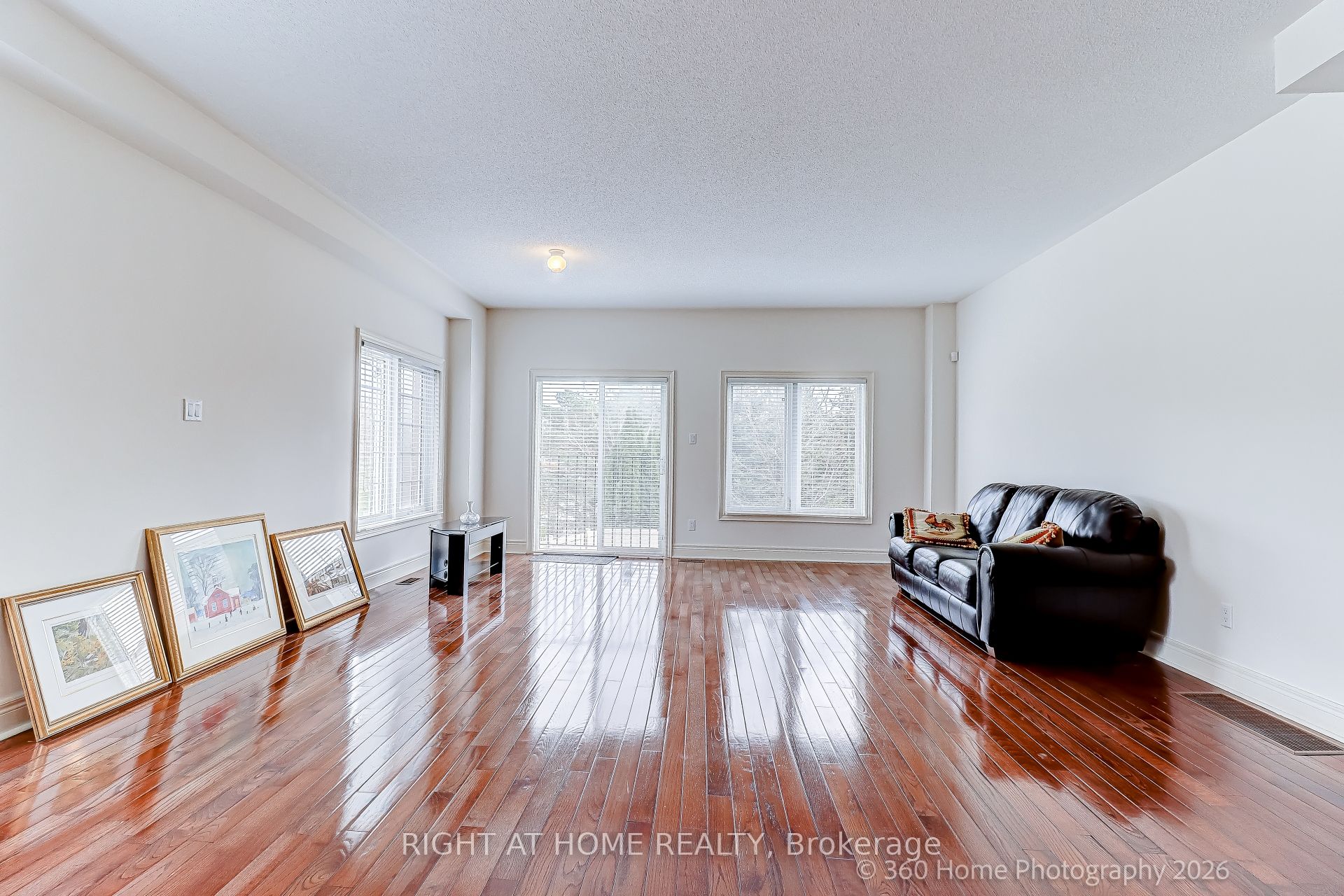 1130 Cawthra Road 2, Mississauga, ON L5G 4V7 photo 2