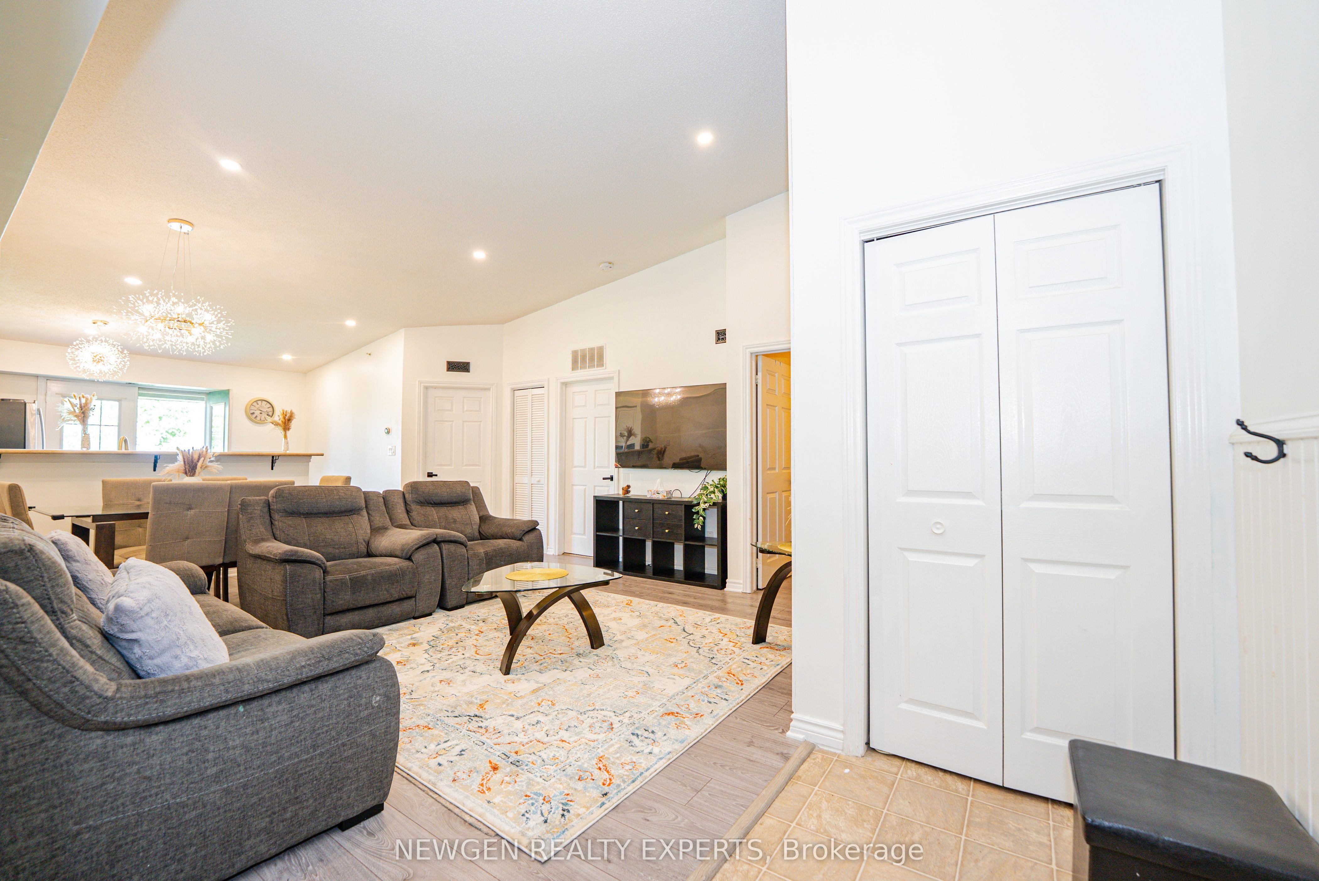 1479 Maple Avenue 405, Milton, ON L9T 0B4 photo 4