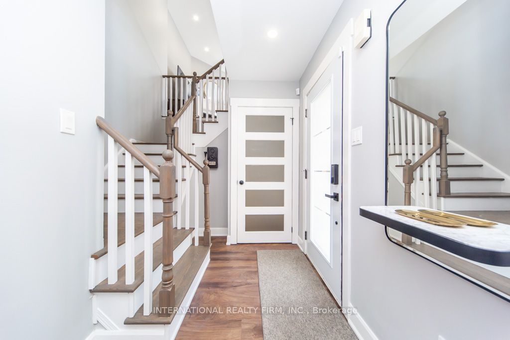 2745 Galleon Crescent, Mississauga, ON L5M 5T8 photo 5