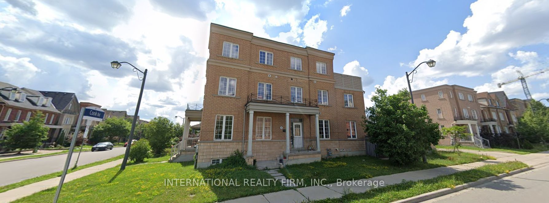 66 Leitch Avenue, Toronto, ON M3J 0C9 photo 2