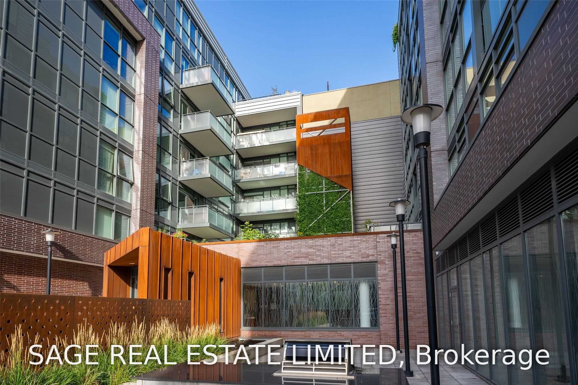 38 Howard Park Avenue 720, Toronto, ON M6R 0A7