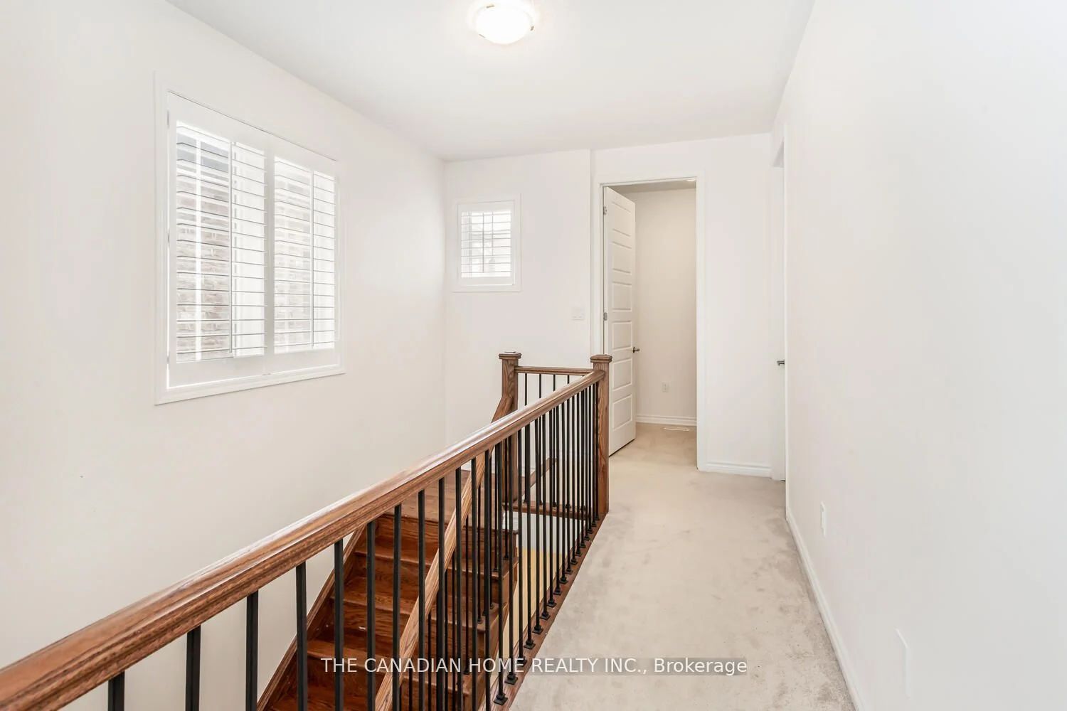 1261 Rose Way, Milton, ON L9E 1M1 photo 3