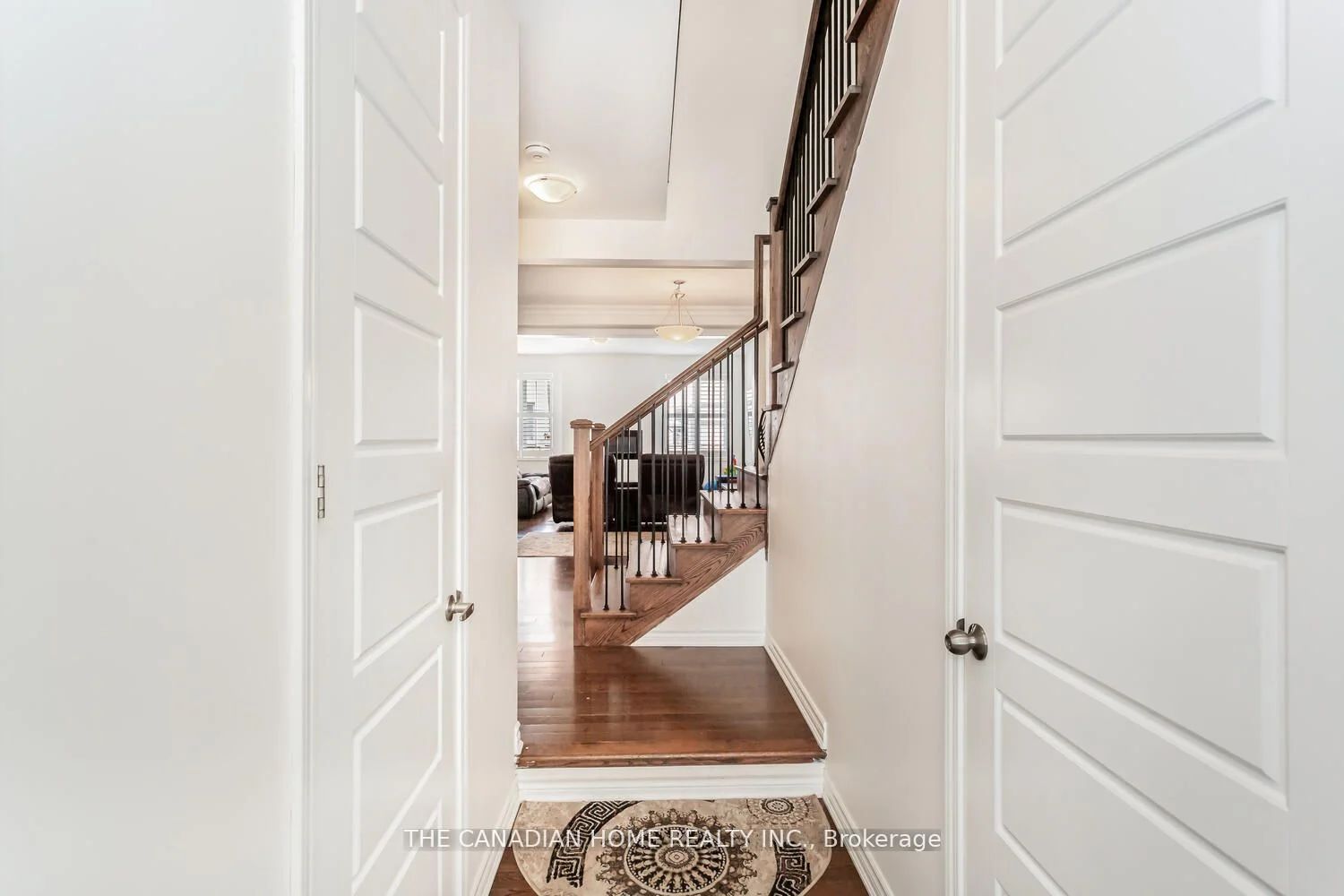 1261 Rose Way, Milton, ON L9E 1M1 photo 4