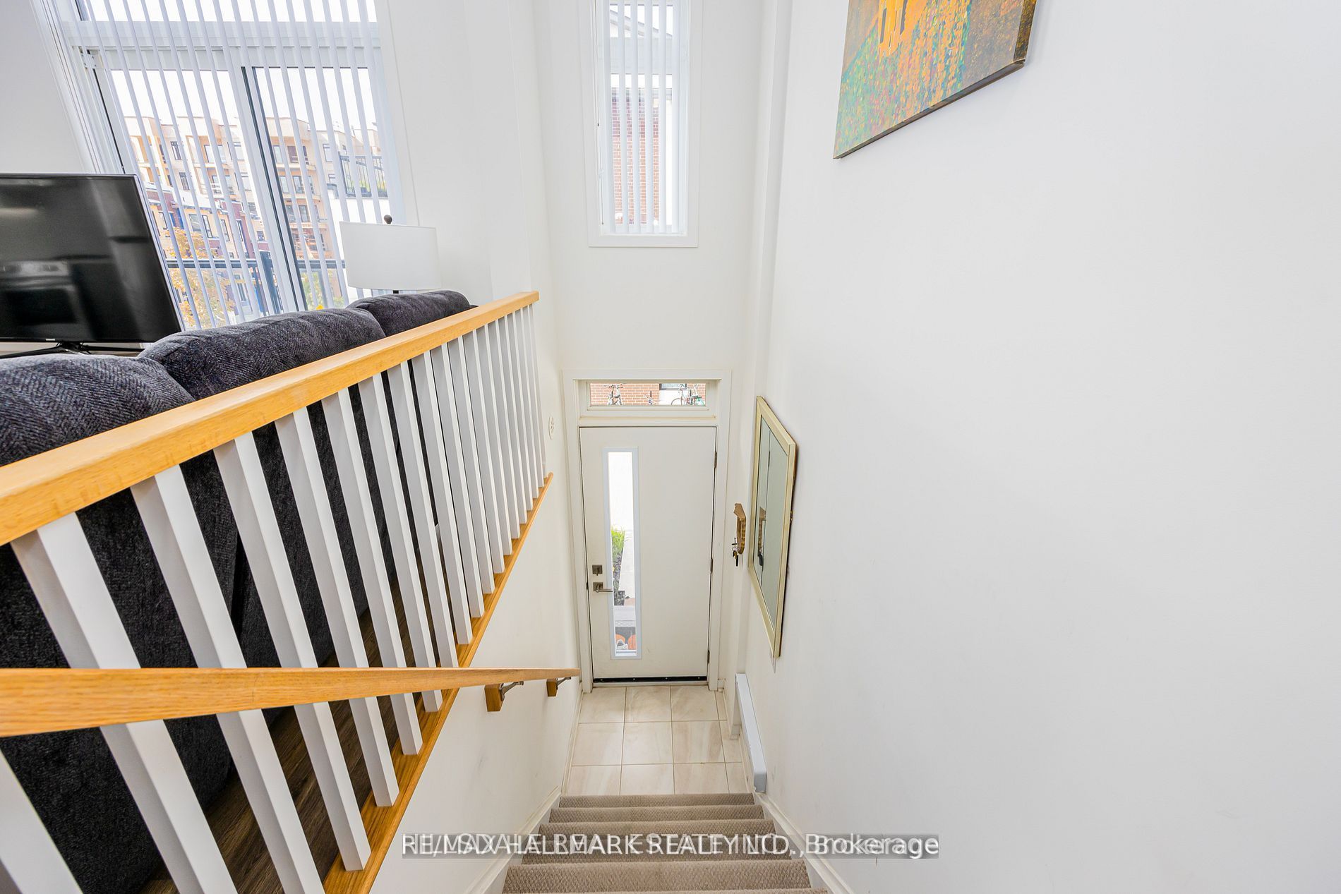 90 Canon Jackson Drive 207, Toronto, ON M6M 0C1 photo 2
