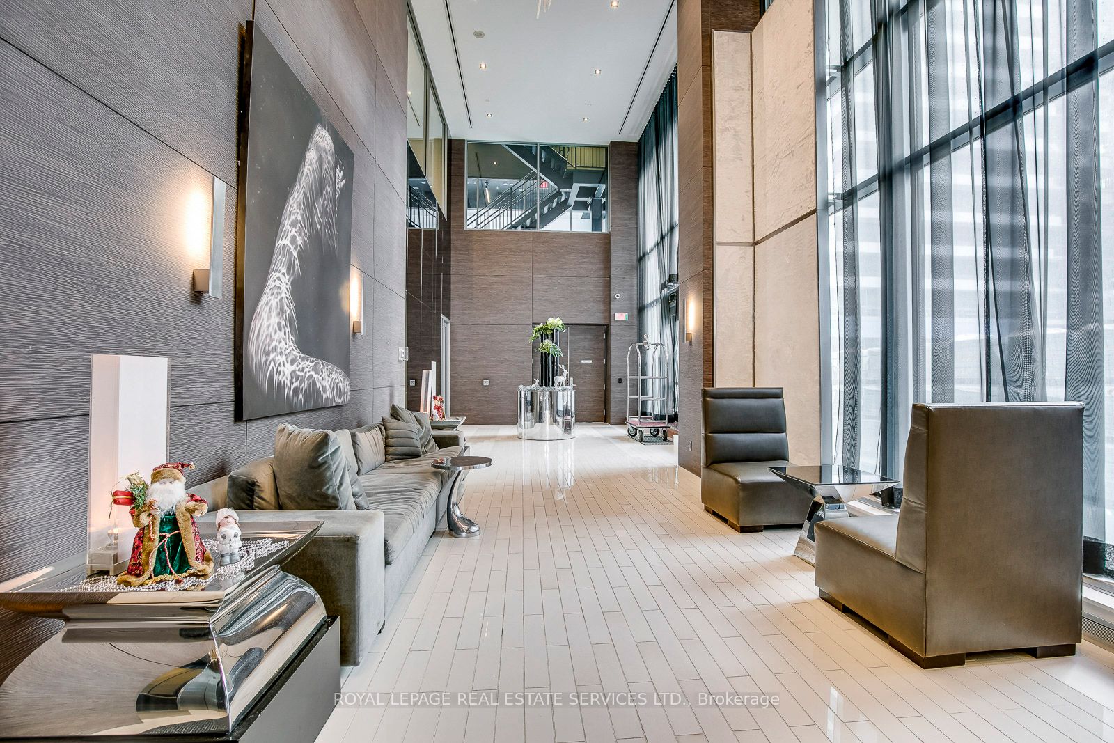 33 Shore Breeze Drive 3706, Toronto, ON M8V 0G1 photo 3
