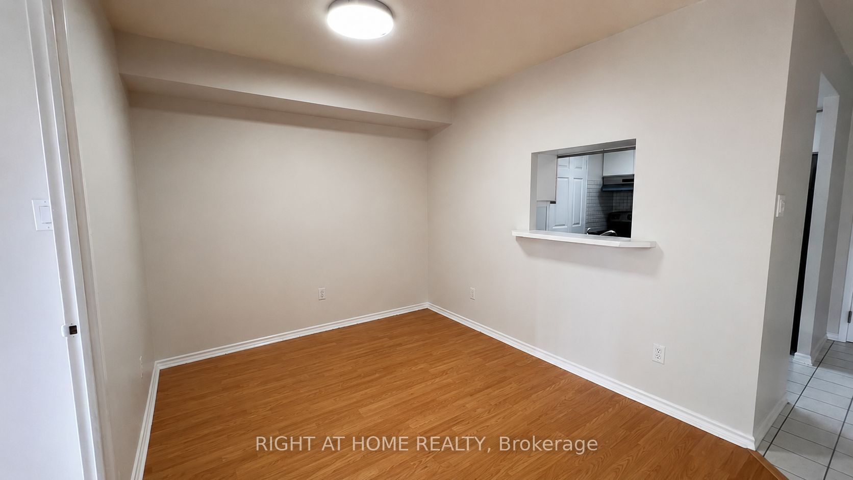 265 Enfield Place 511, Mississauga, ON L5B 3Y6 photo 4