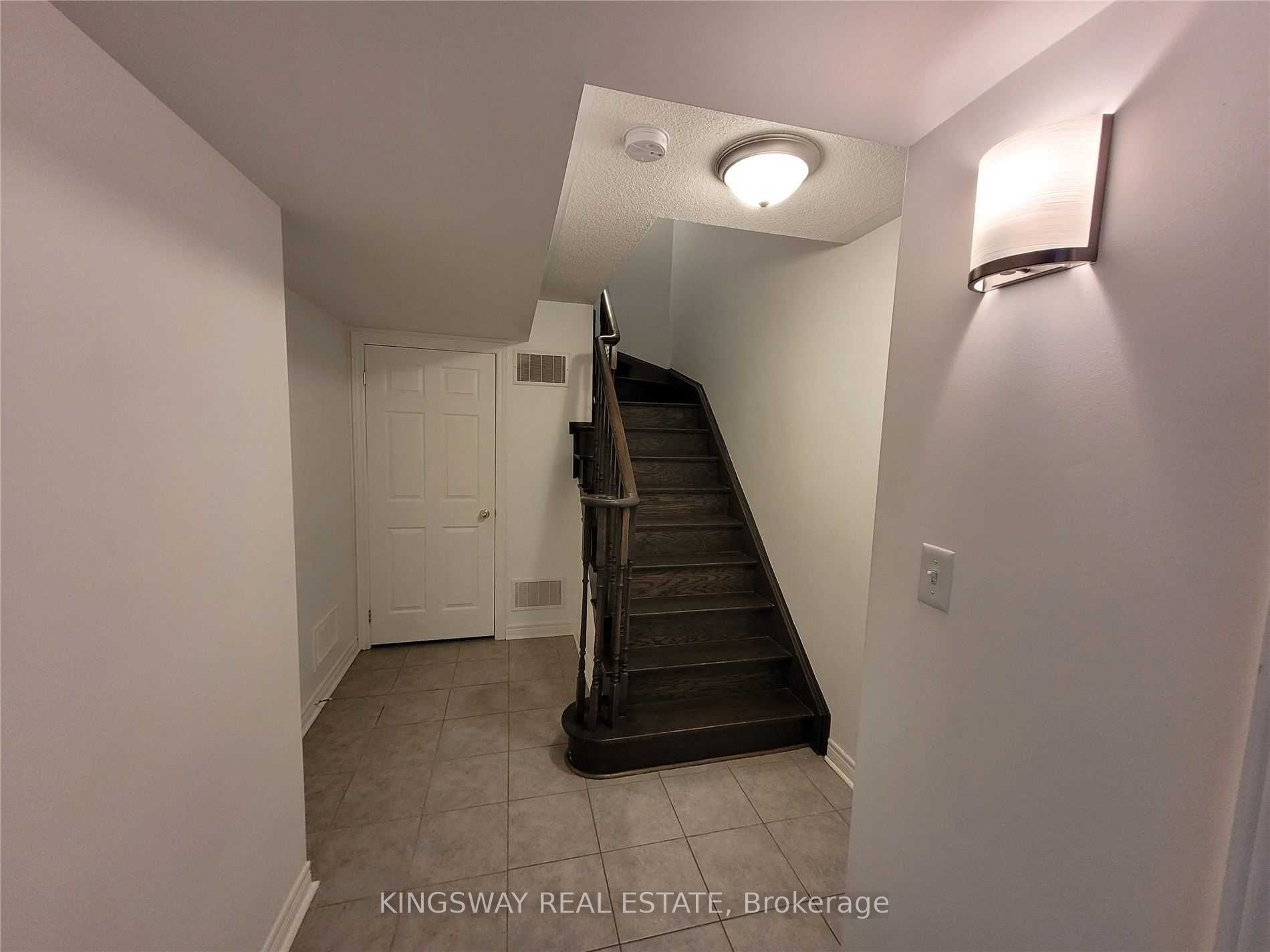 1172 Durno Court, Milton, ON L9T 8P6 photo 5