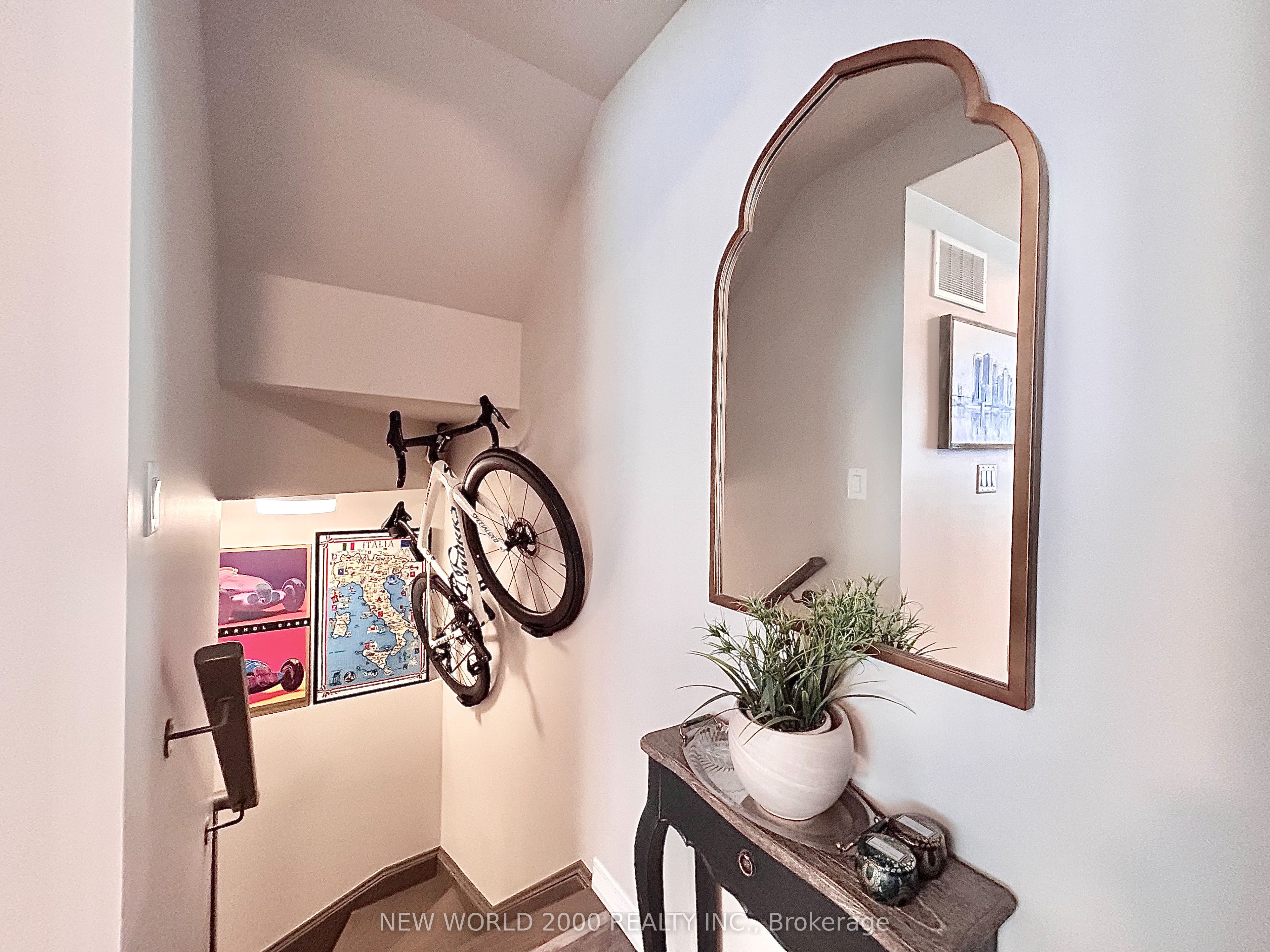 32 Fieldway Road 123, Toronto, ON M8Z 0E3 photo 3