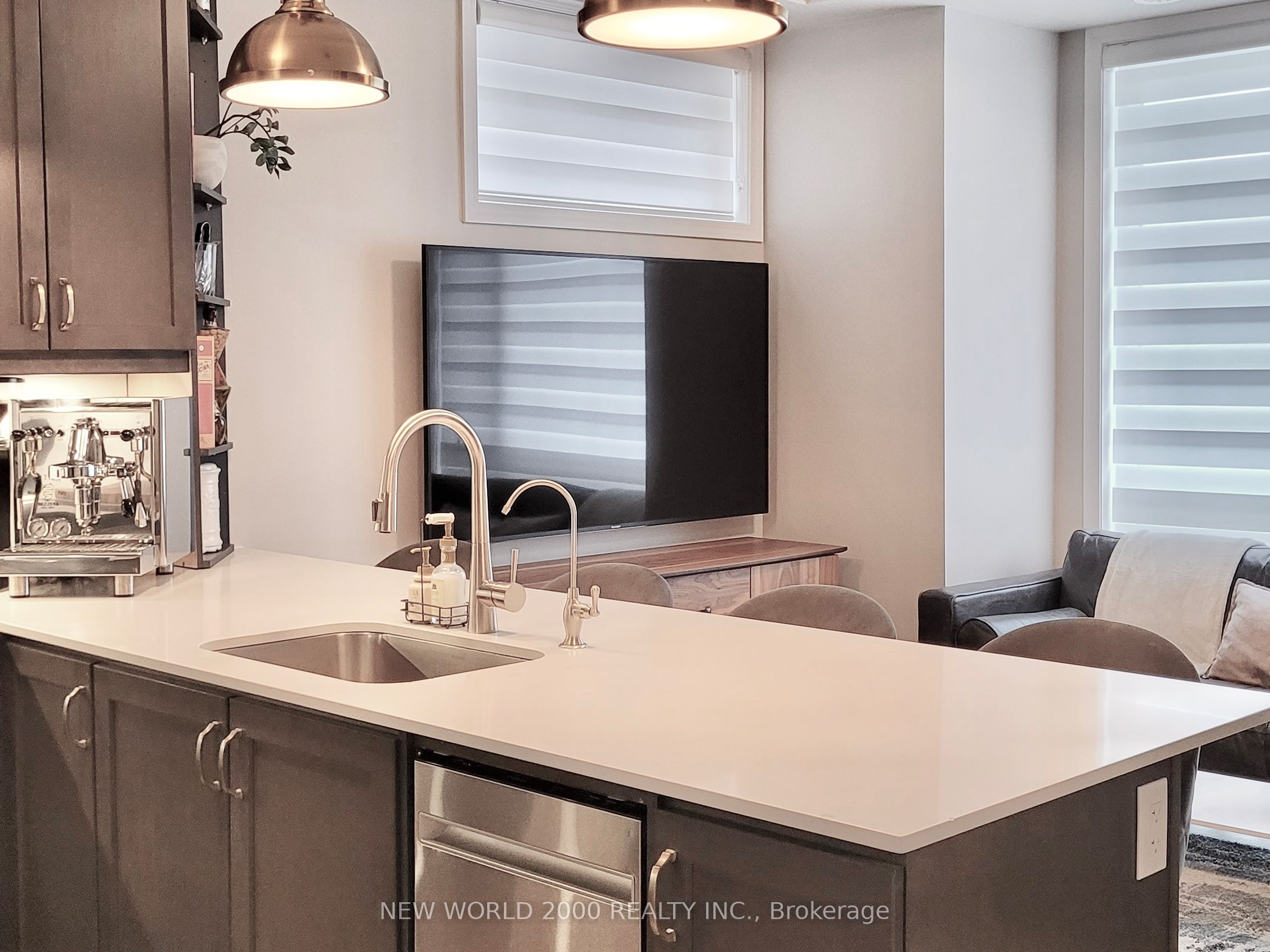 32 Fieldway Road 123, Toronto, ON M8Z 0E3 photo 4