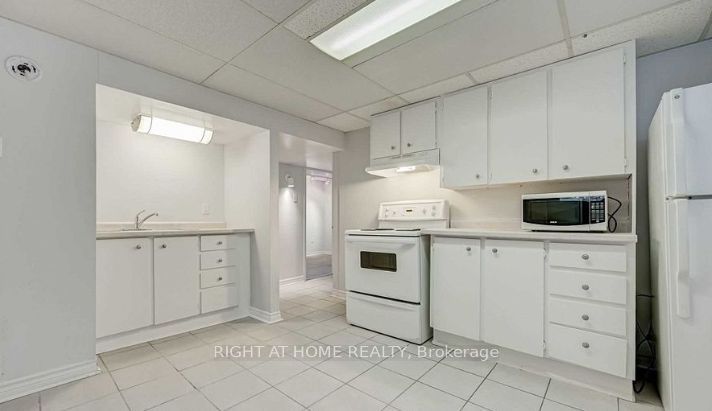 5 Wanita Road, Mississauga, ON L5G 1A9 photo 5