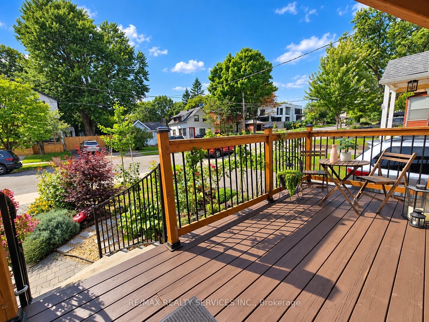 21 Mcintosh Avenue, Toronto, ON M8Y 3E1 photo 4