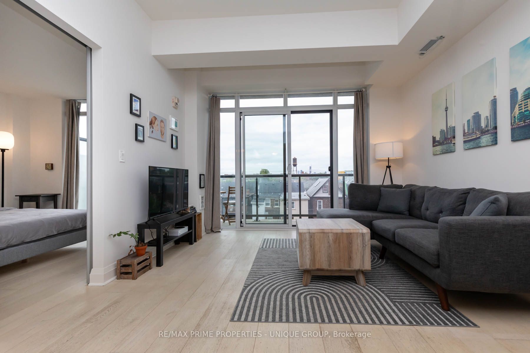 245 Perth Avenue 304, Toronto, ON M6P 3X9 photo 4