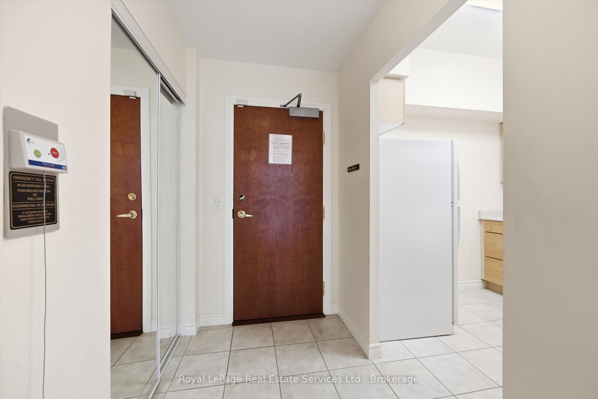 100 Burloak Drive 1510, Burlington, ON L7L 6P6 photo 2