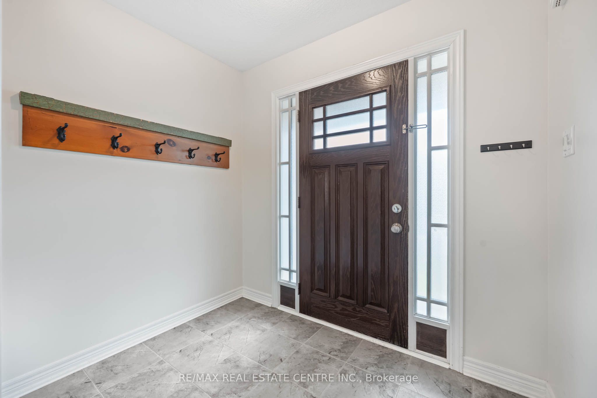 19 Laverty Crescent, Orangeville, ON L9W 6T1 photo 3