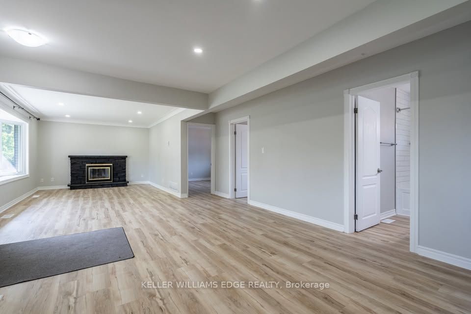 1310 Princeton Crescent MAIN, Burlington, ON L7P 2K5 photo 4