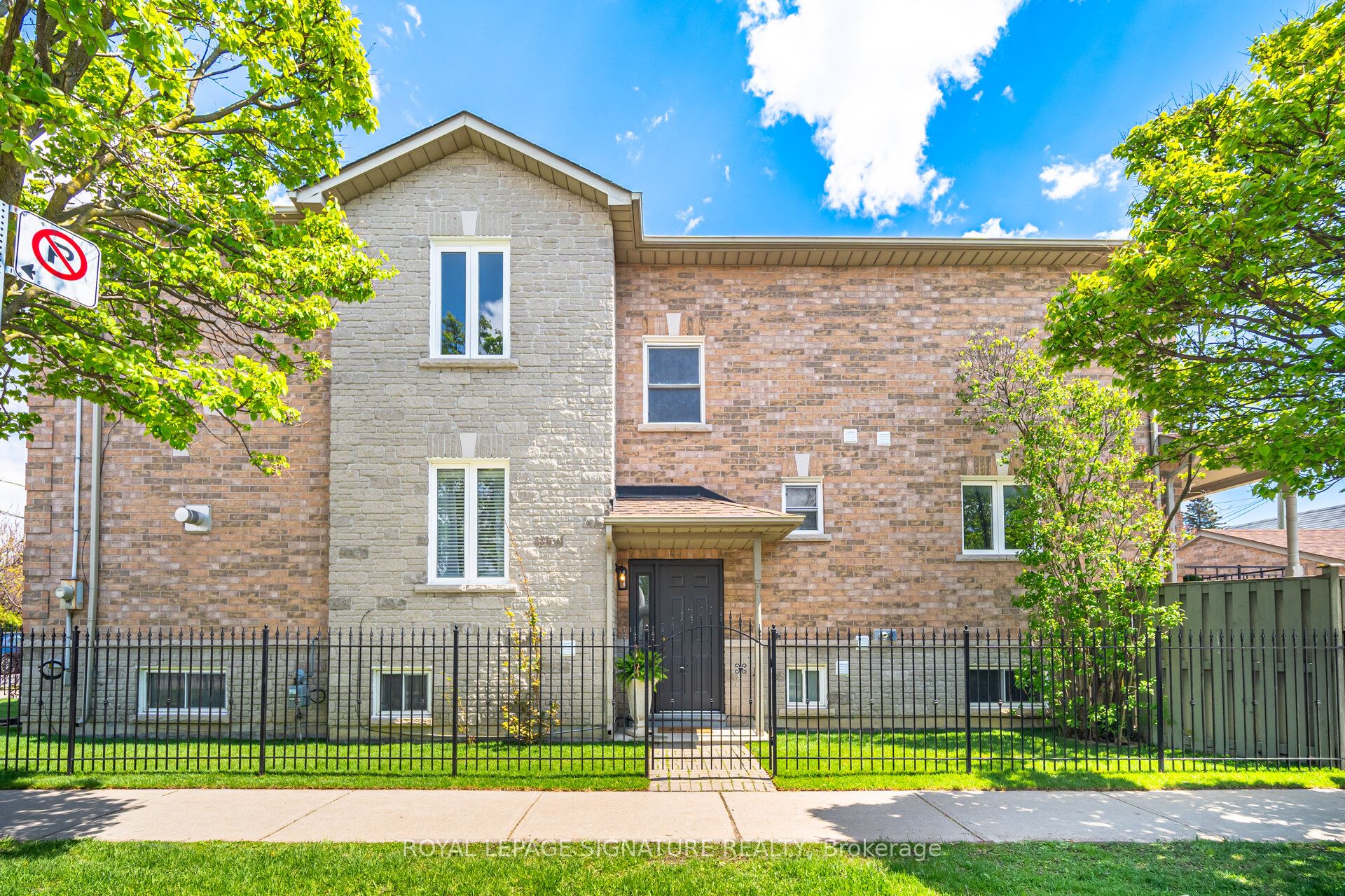 189 Aileen Avenue, Toronto, ON M6M 1G1 photo 2