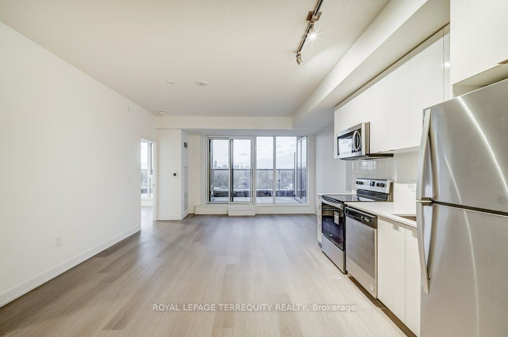 859 The Queensway 614, Toronto, ON M8Z 1N8 photo 2