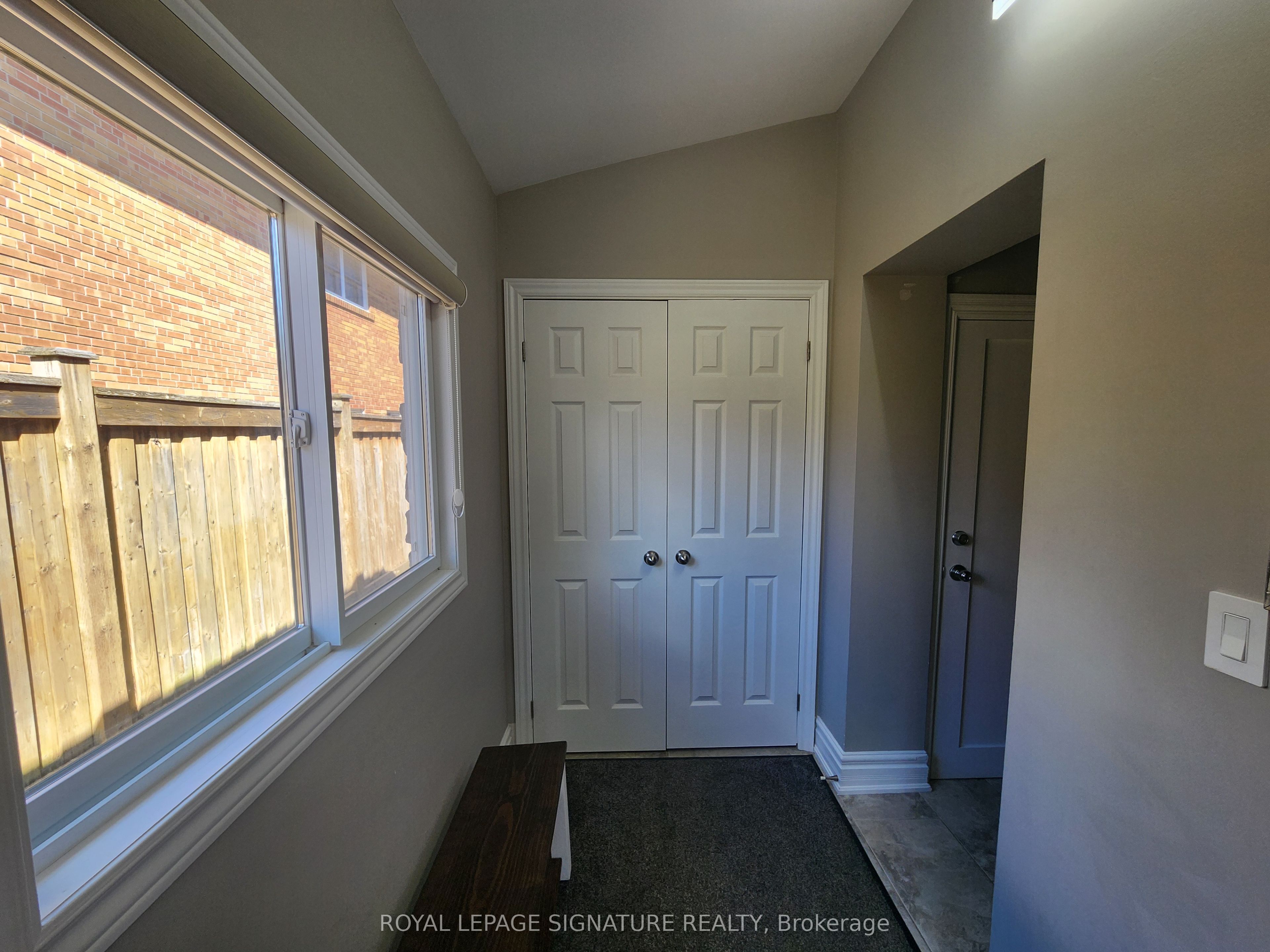 35 Summitcrest Drive Lower Level, Toronto, ON M9P 1H1 photo 5