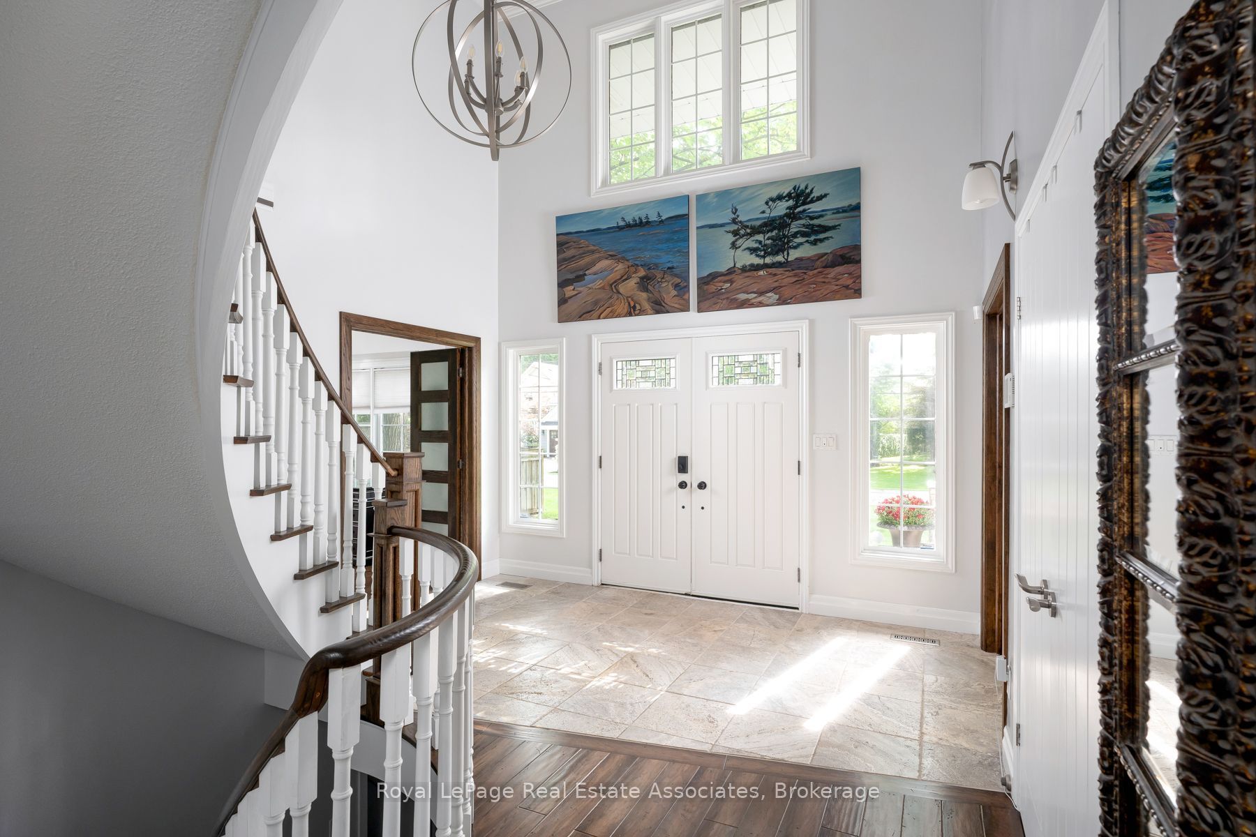 1349 Birchwood Heights Drive, Mississauga, ON L5G 2Y3 photo 3