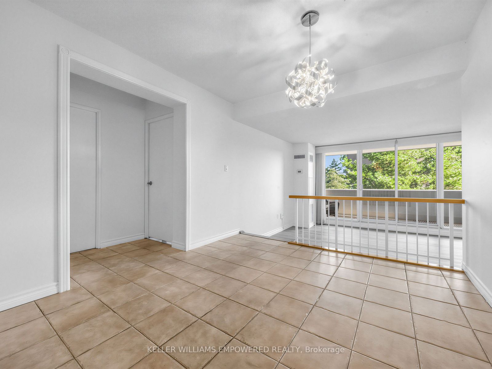 240 Scarlett Road 406, Toronto, ON M6N 4X4 photo 5
