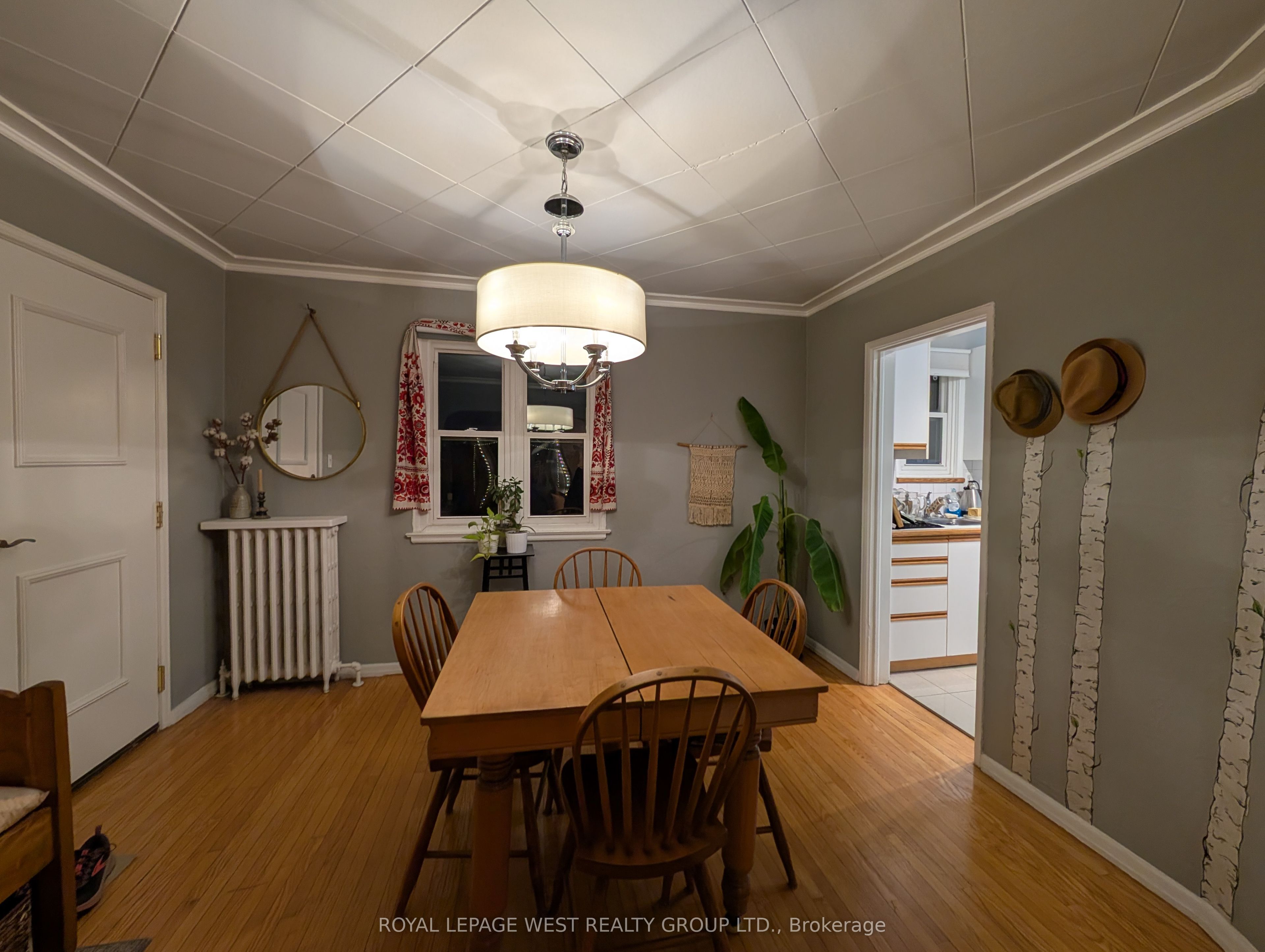 27 Mossom Road 6, Toronto, ON M6S 1L9 photo 5