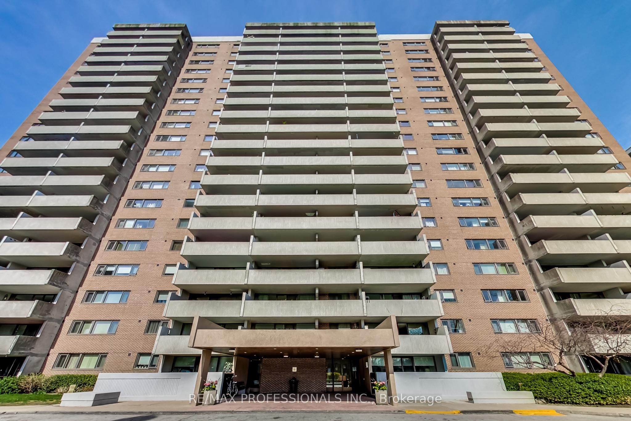 260 Scarlett Road 207, Toronto, ON M6N 4X6 photo 3