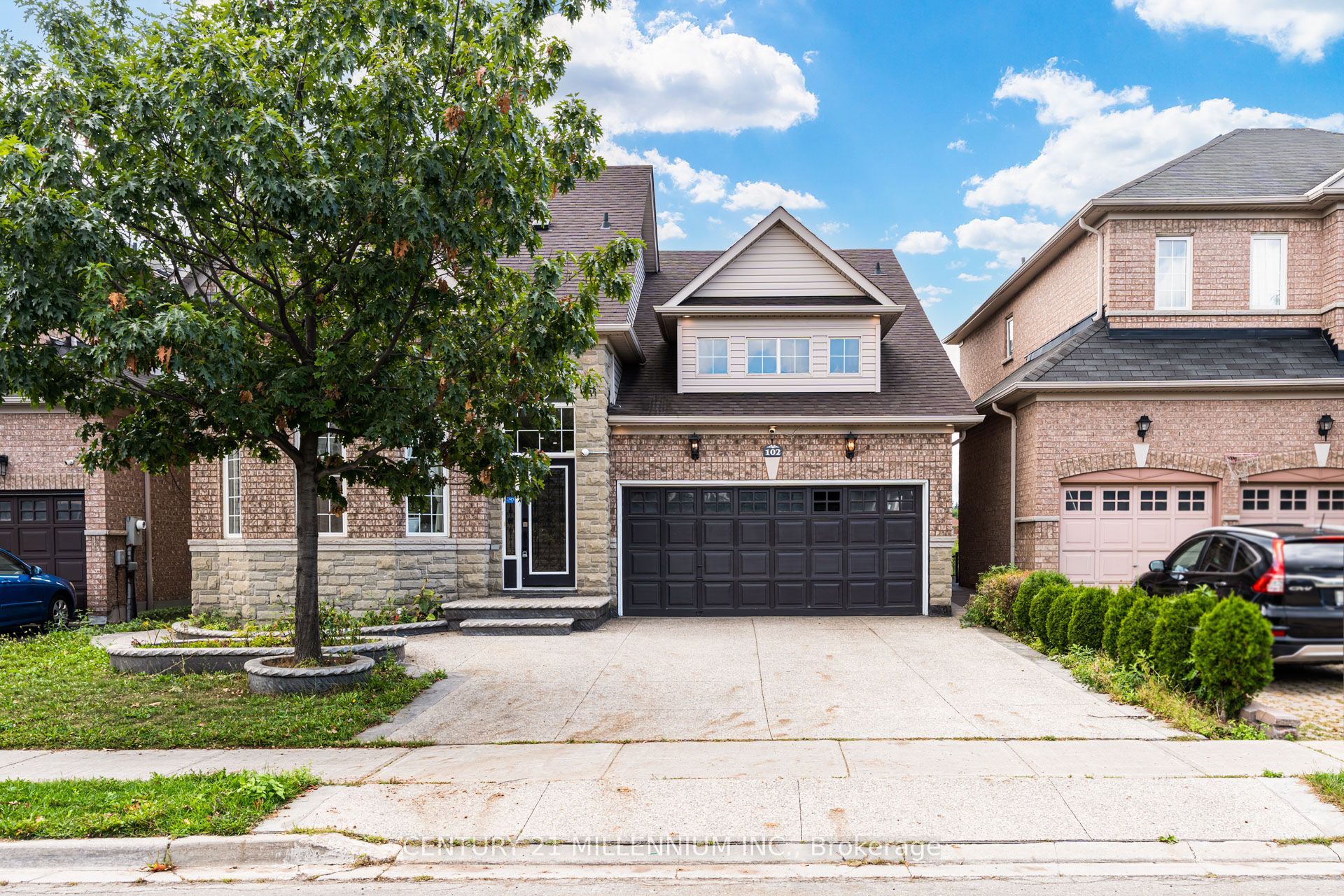 102 Southlake Boulevard, Brampton, ON L6V 4P2 photo 2