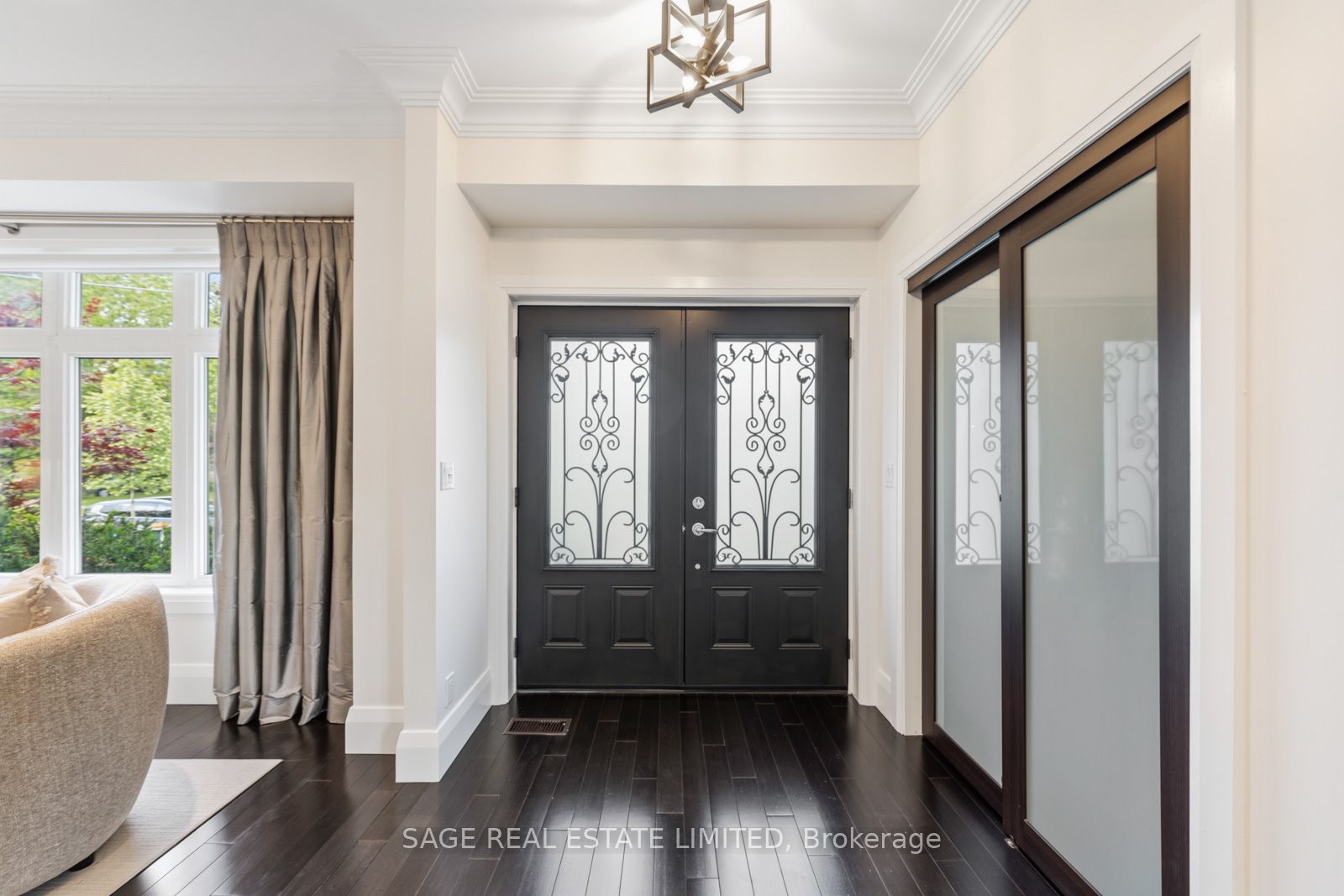 50 Northampton Drive, Toronto, ON M9B 4S7 photo 5