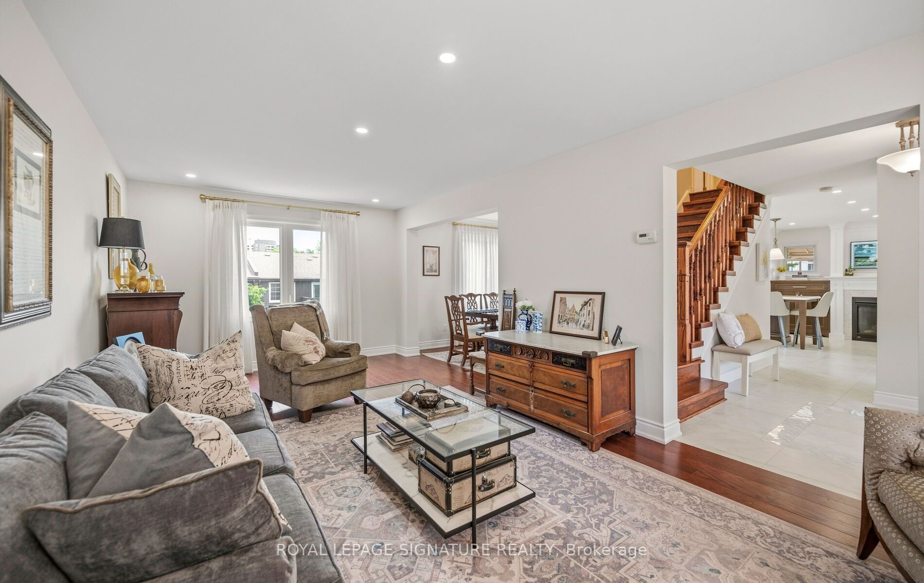 1892 Beechknoll Avenue, Mississauga, ON L4W 2G3 photo 5