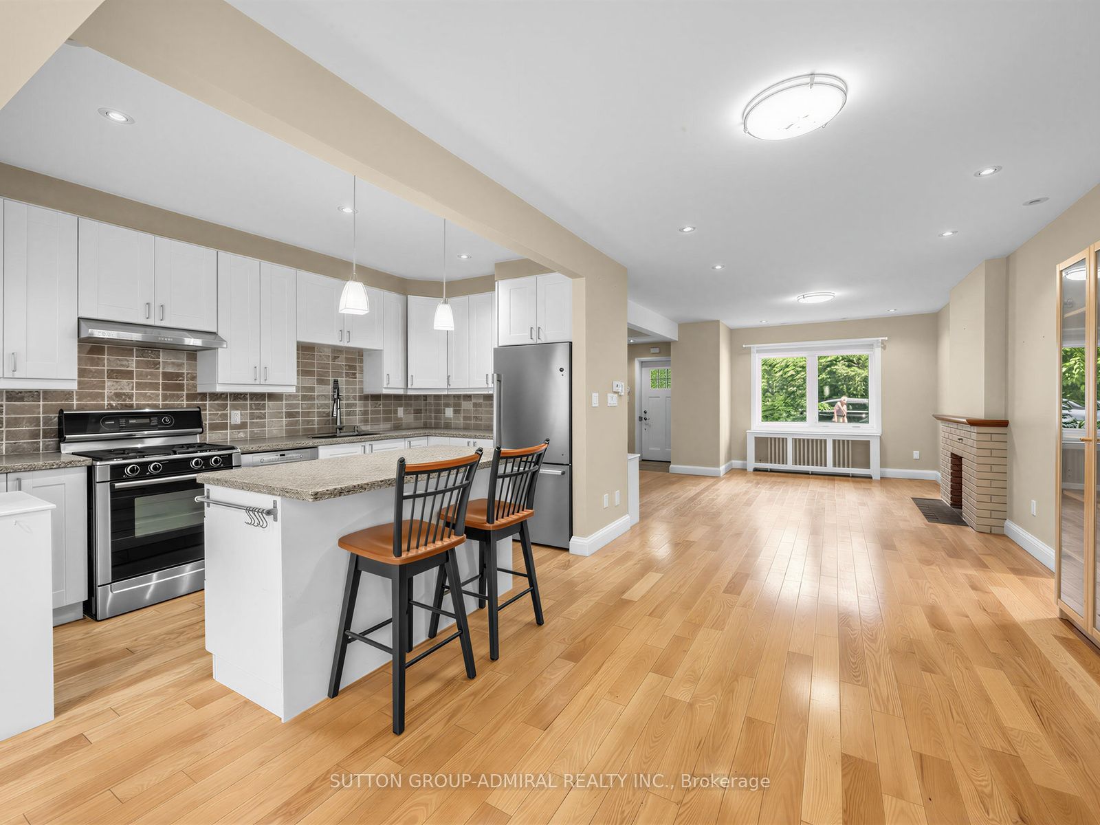 246 Ellis Avenue, Toronto, ON M6S 2X2 photo 5