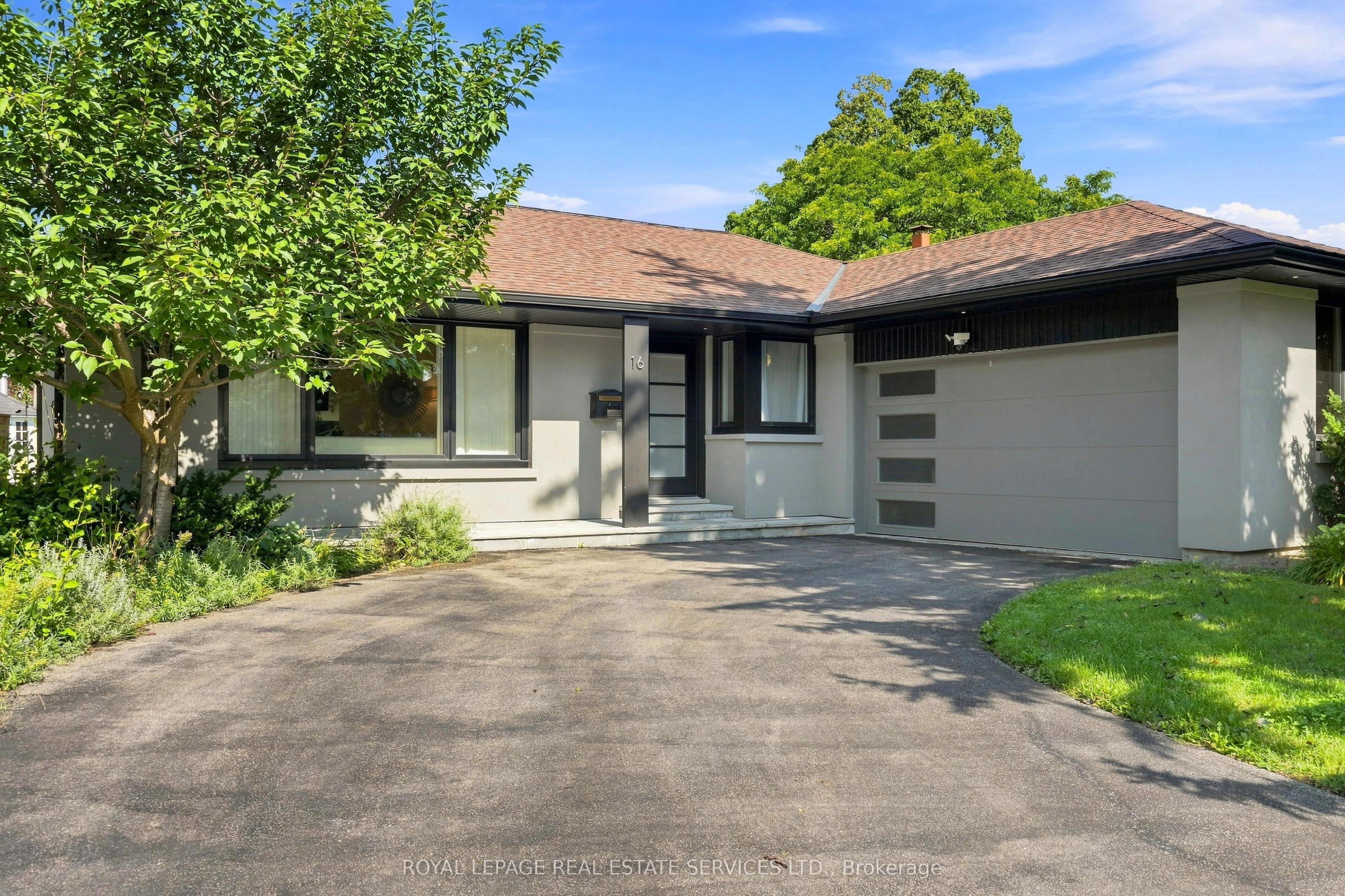 16 Oldham Road, Toronto, ON M9A 2B7 photo 2